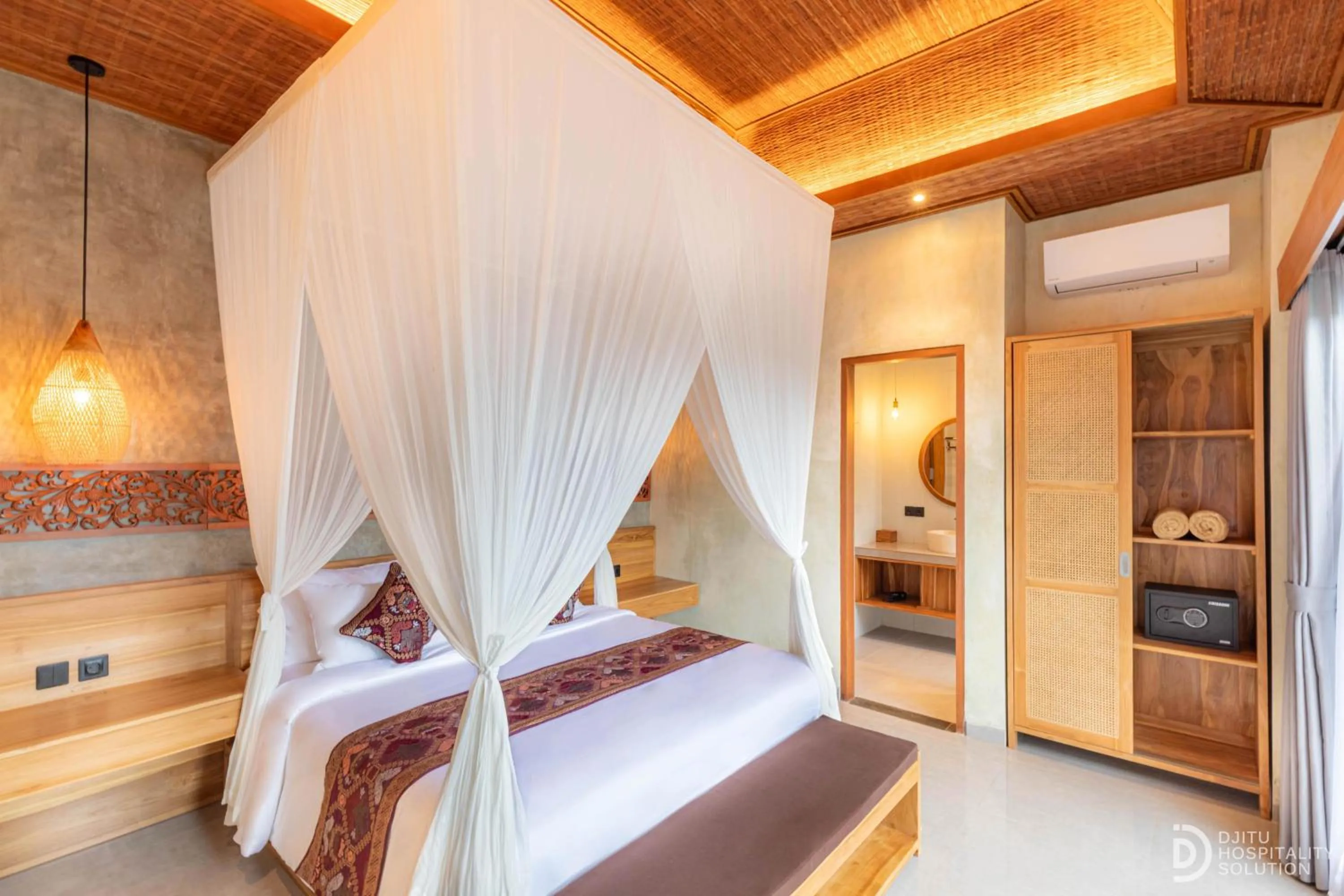 Bedroom, Bed in Weda Villas