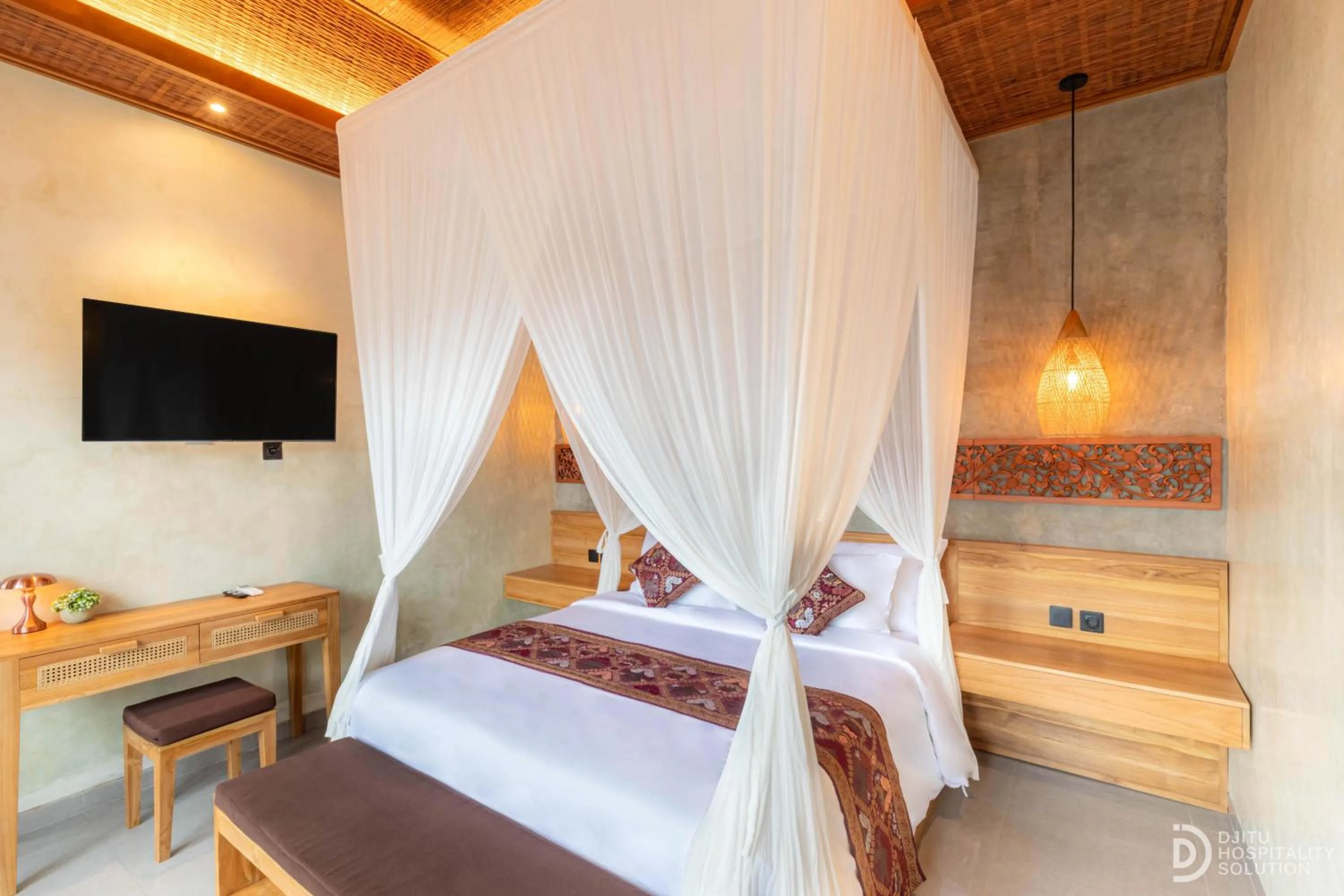 Bedroom, Bed in Weda Villas