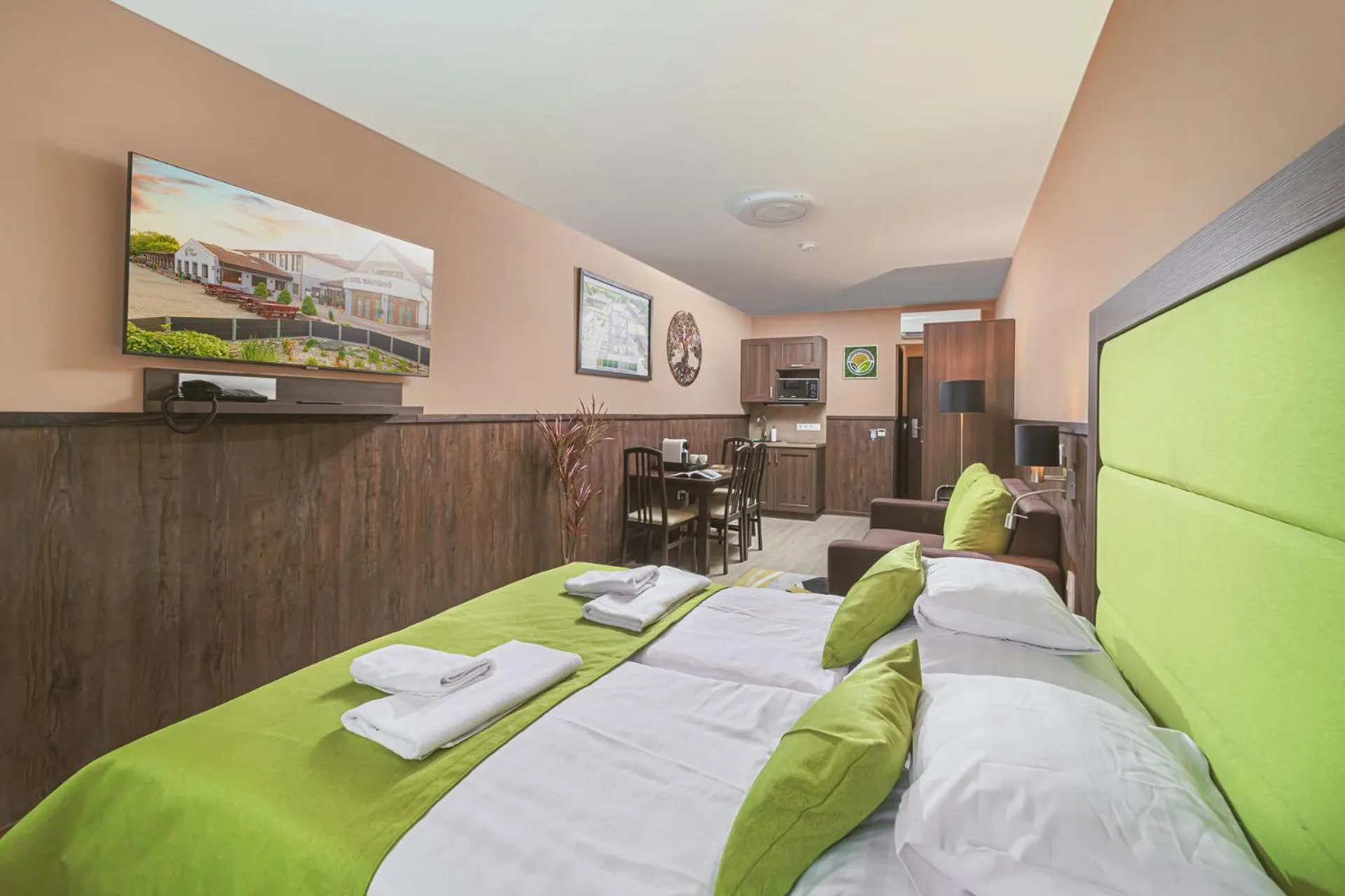 Photo of the whole room, Bed in Park Hotel Bükfürdő