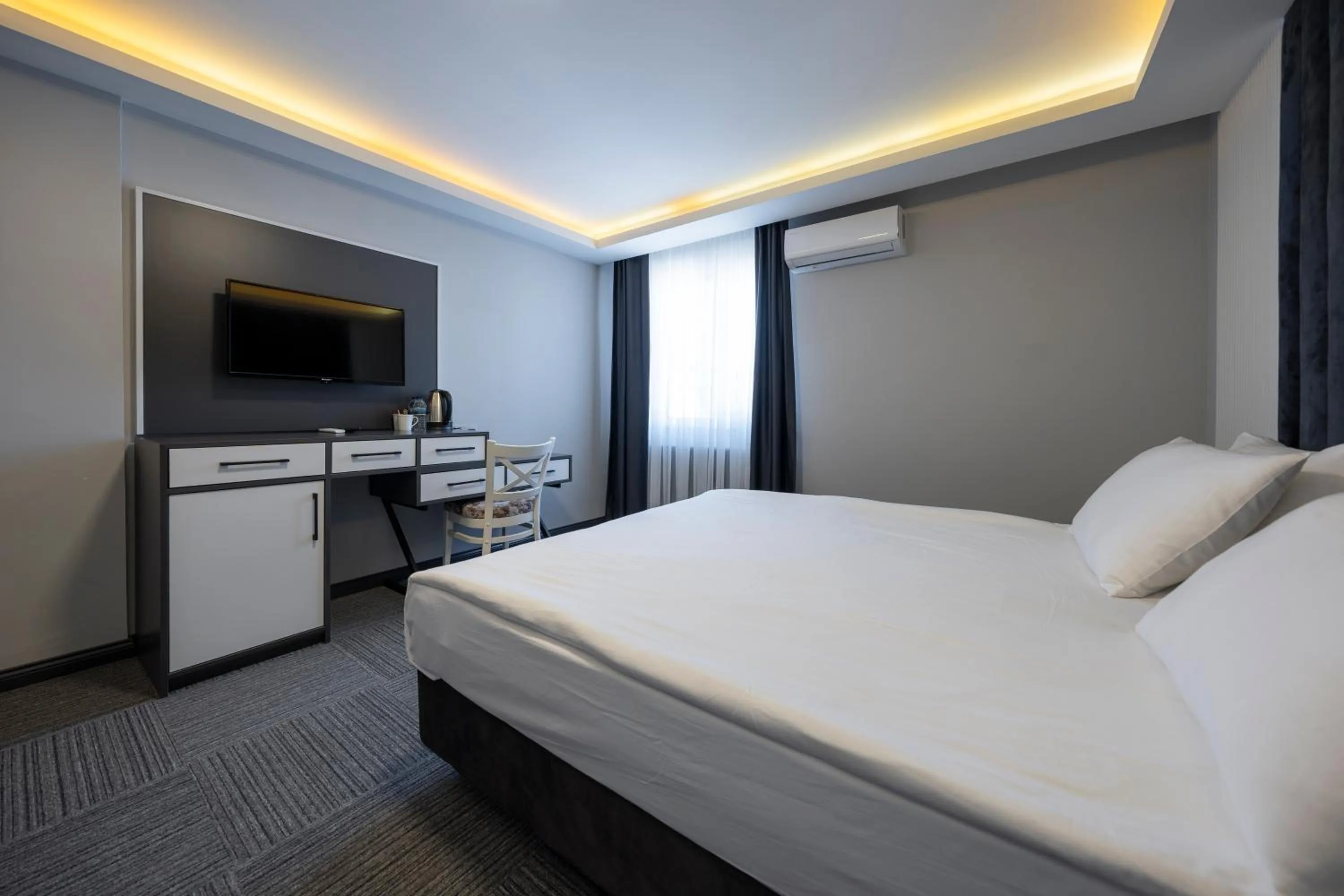 Bed in Maltepe MANHATTAN OTEL