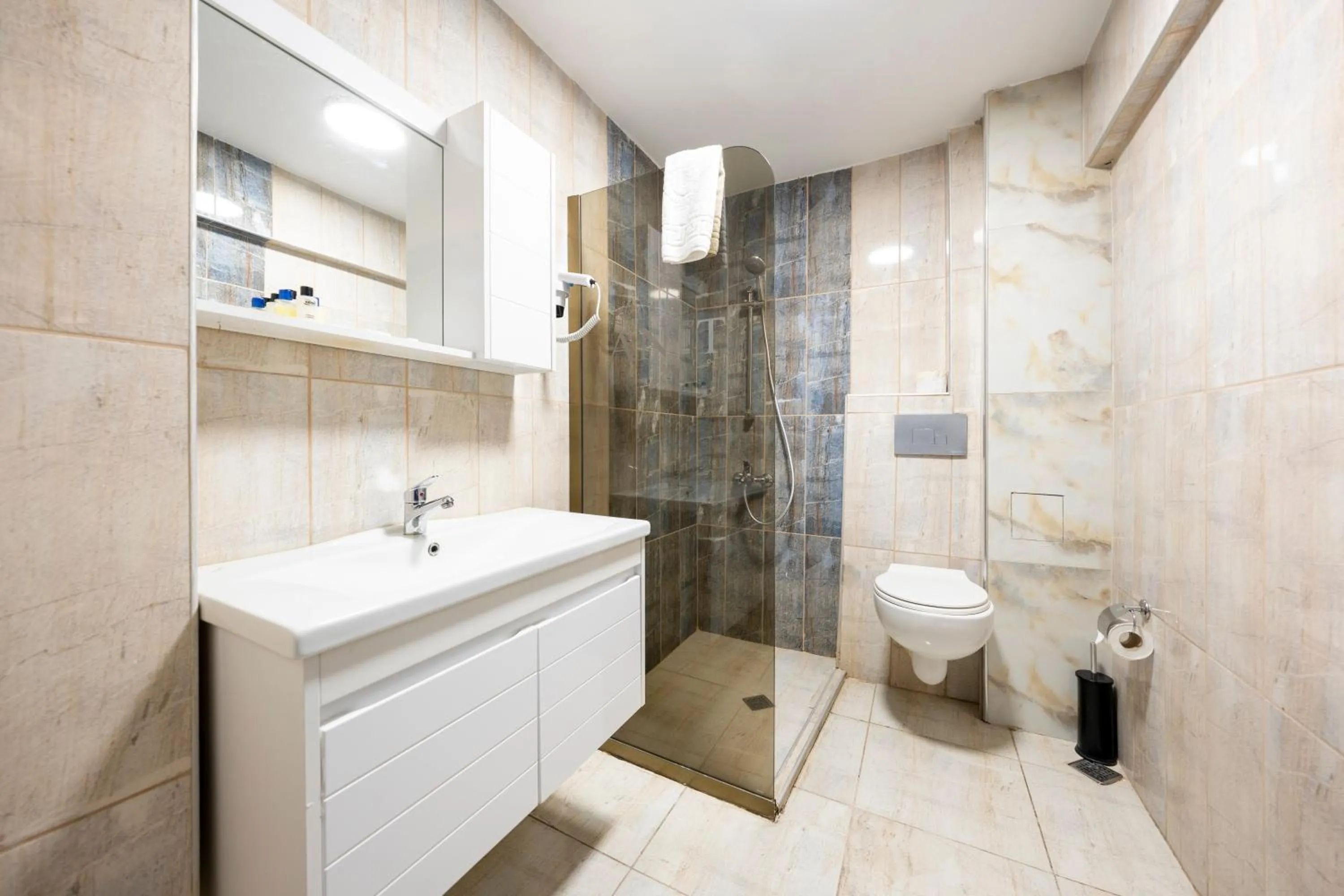 Bathroom in Maltepe MANHATTAN OTEL