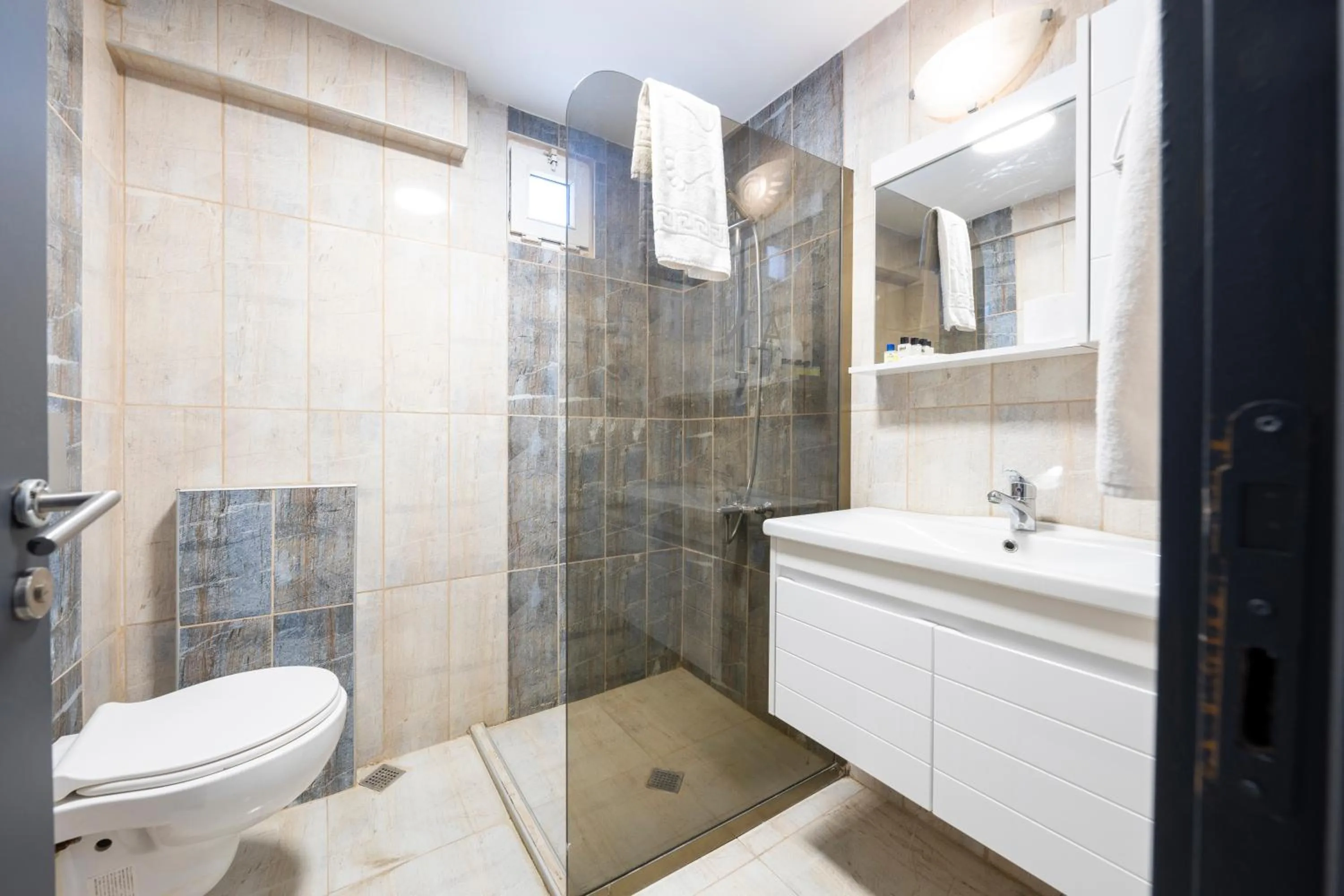 Bathroom in Maltepe MANHATTAN OTEL