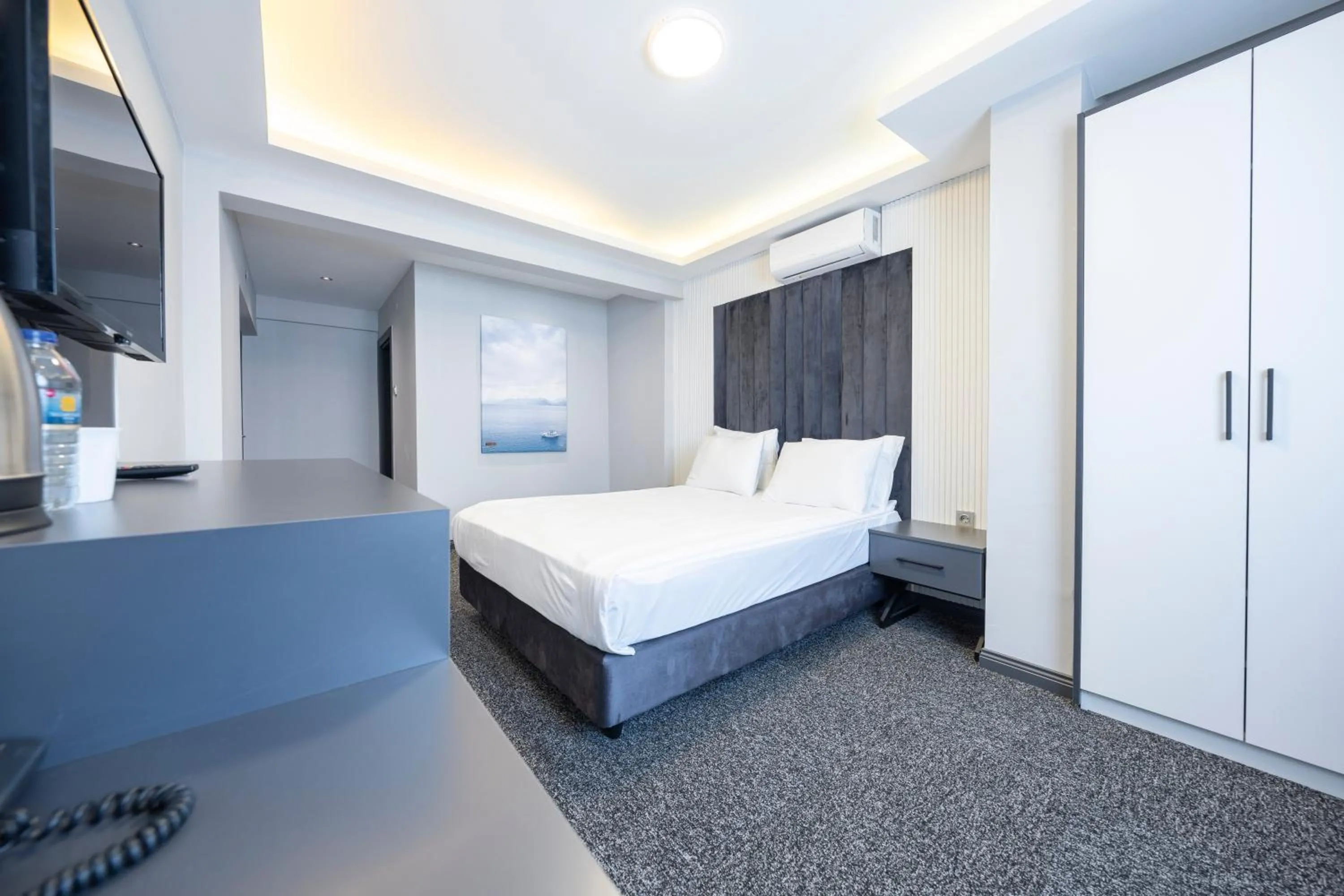 Photo of the whole room, Bed in Maltepe MANHATTAN OTEL