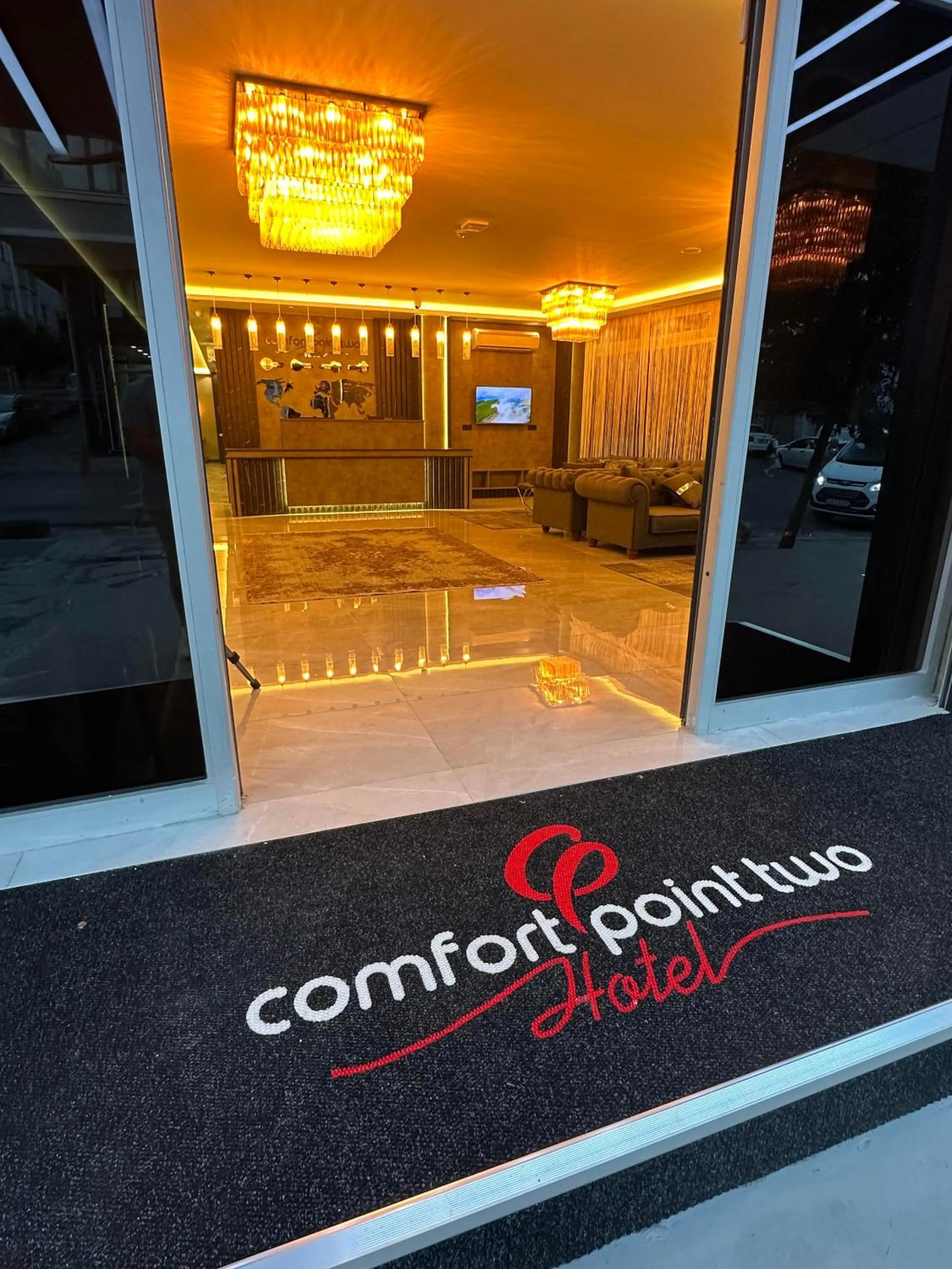 Facade/entrance in Comfort Point Two Hotel