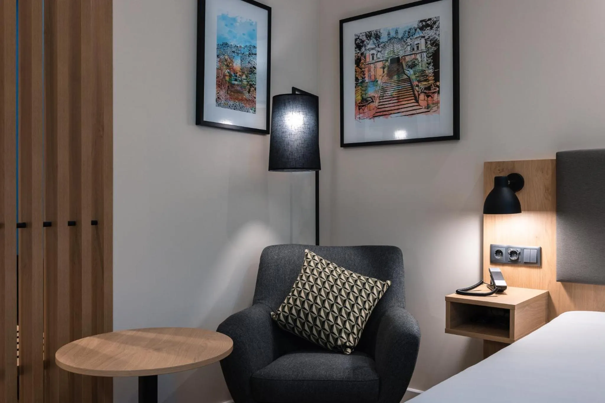 Photo of the whole room, Bed in Holiday Inn Braga by IHG