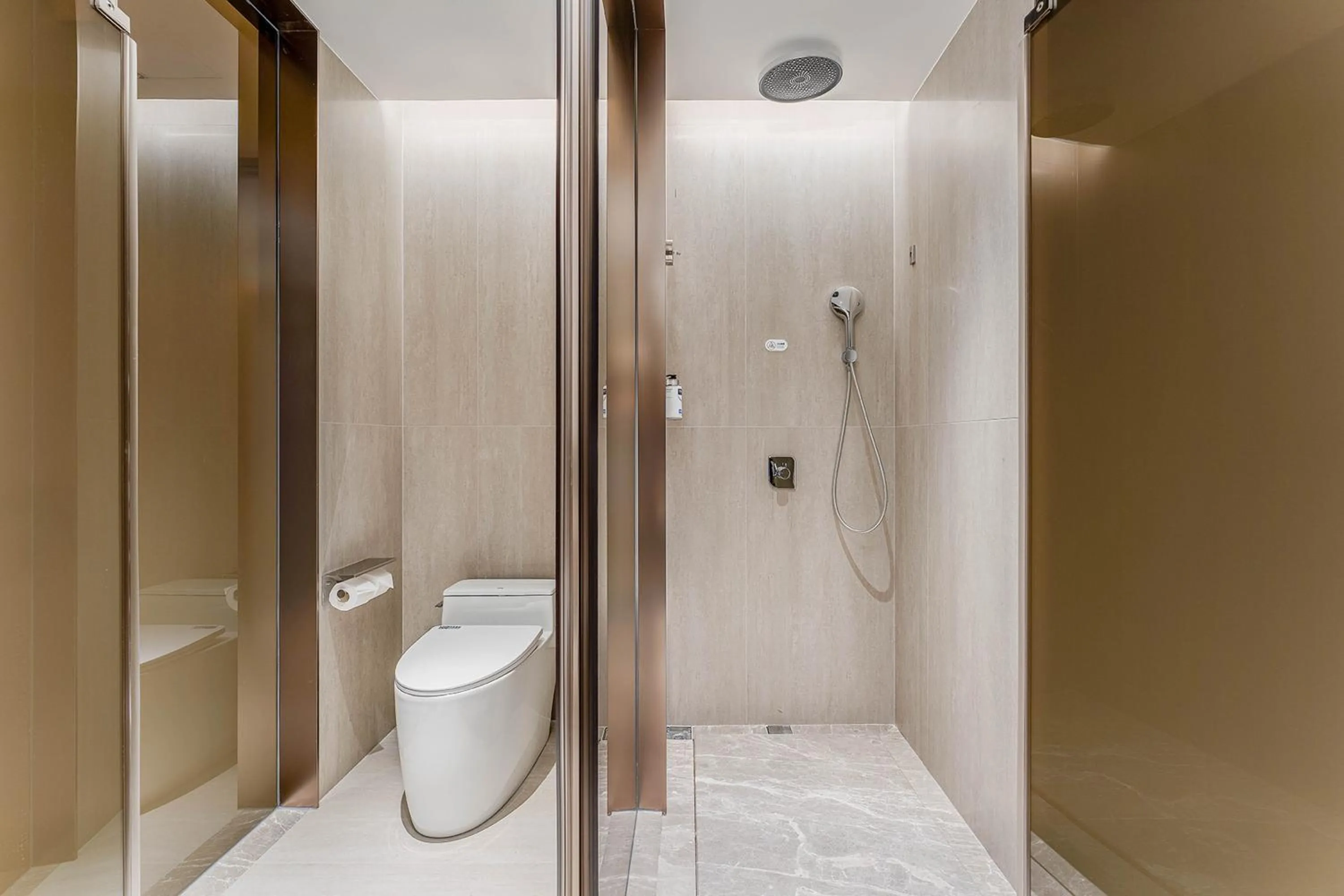 Toilet in Holiday Inn Express Datong Pingcheng by IHG
