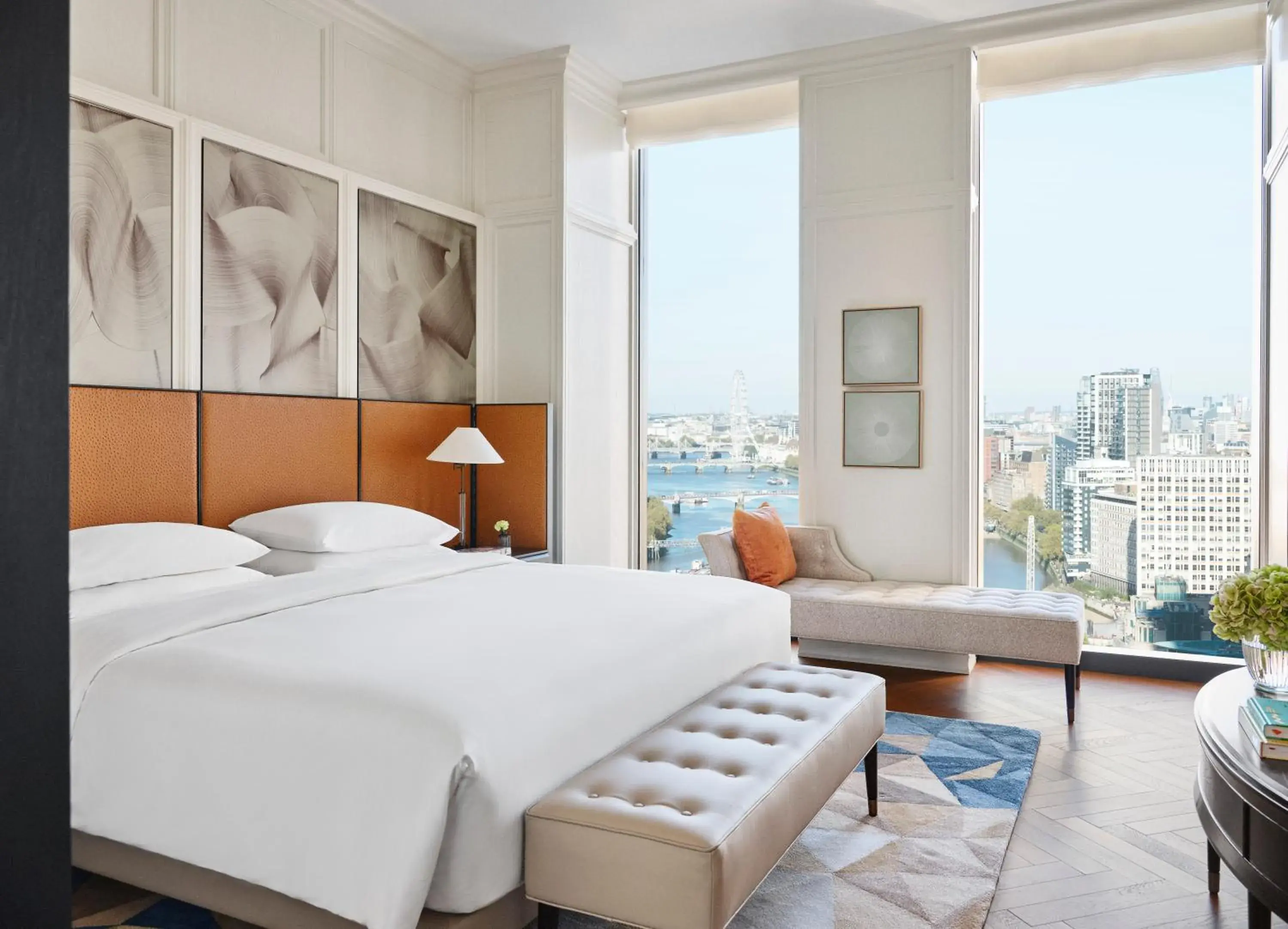 Property building, Bed in Park Hyatt London River Thames Property building, Bed in Park Hyatt London River Thames