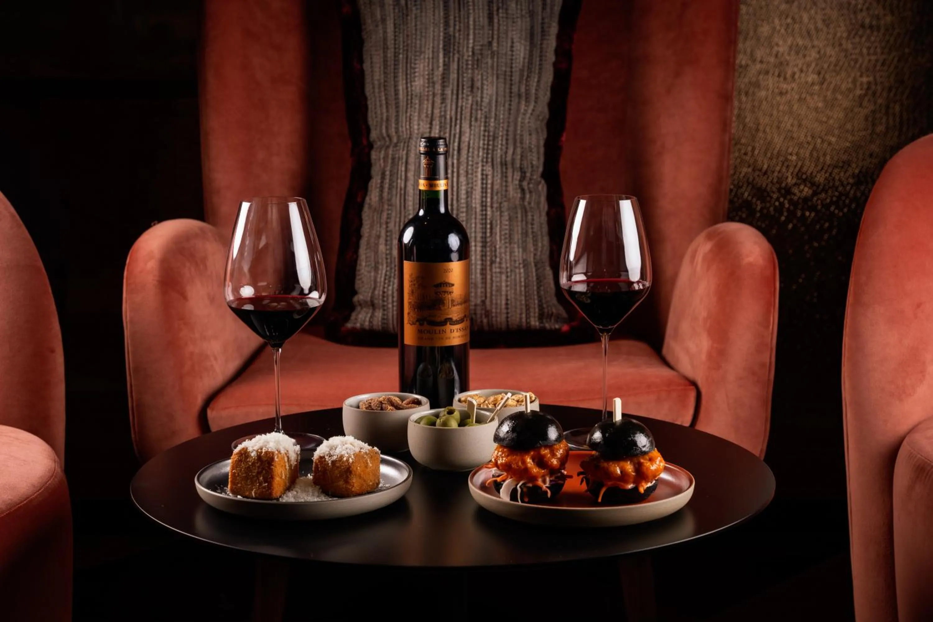 Restaurant/places to eat in Park Hyatt London River Thames