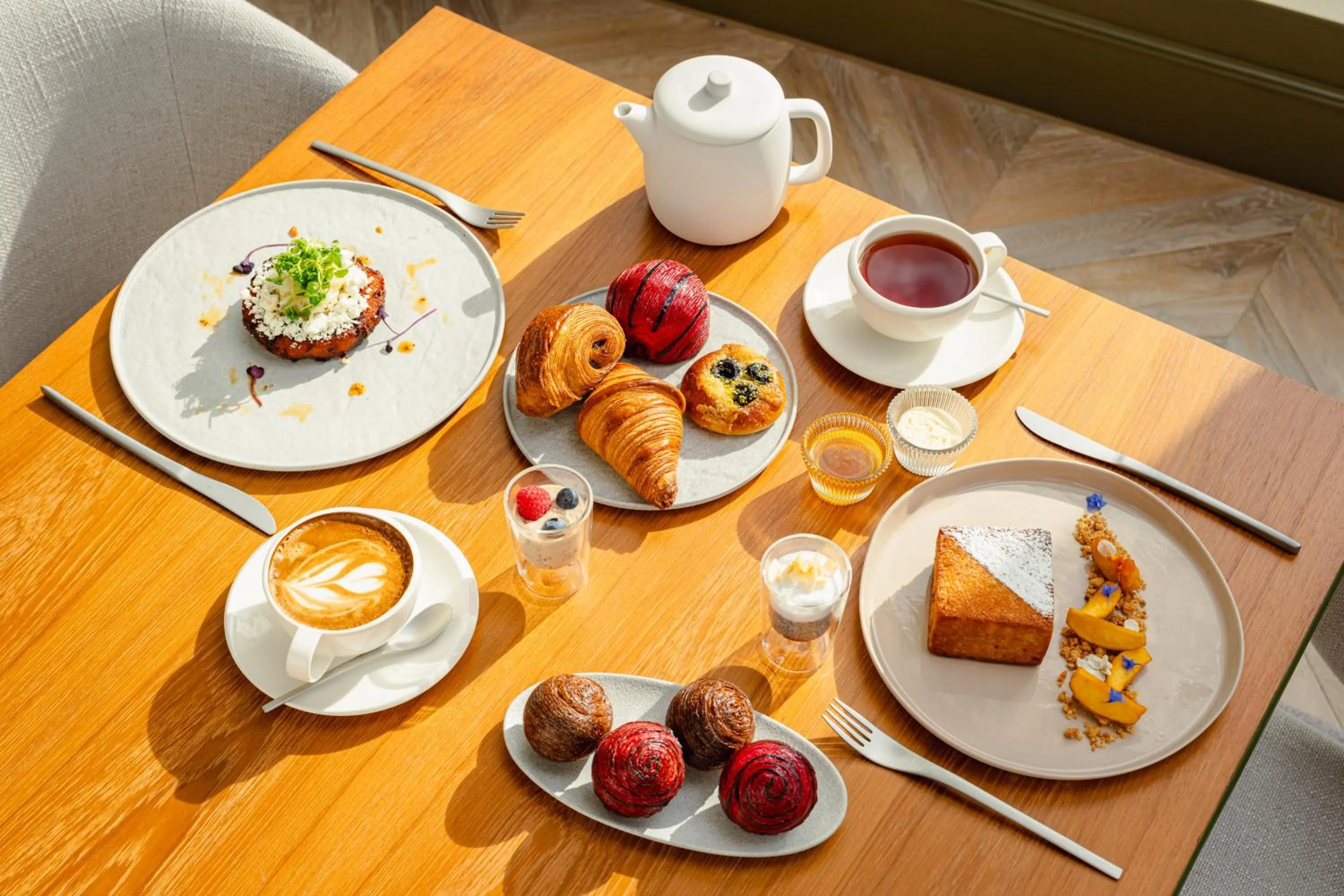 Breakfast in Park Hyatt London River Thames