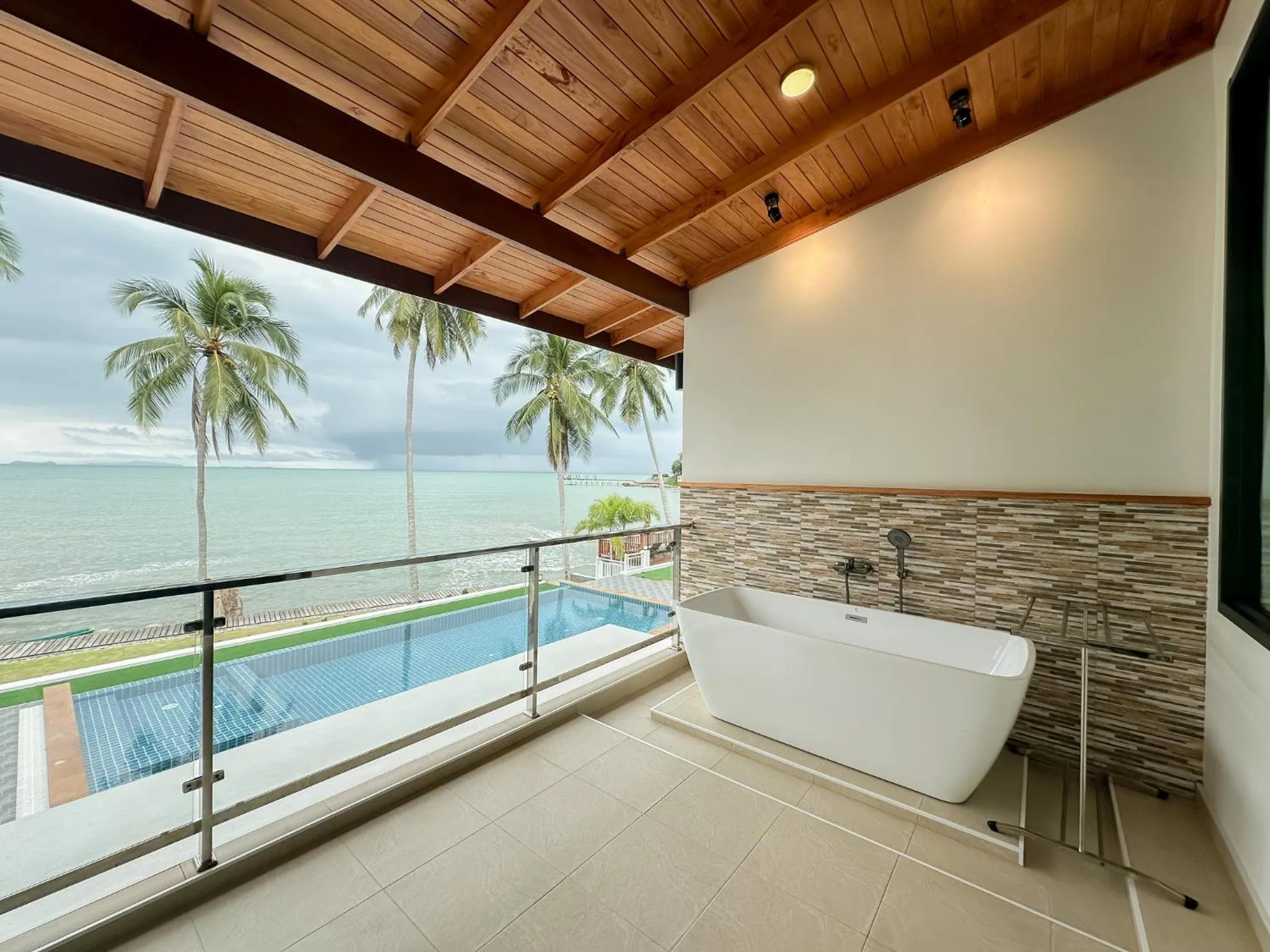 Pool view in 2SIS'S Khanom Resotel