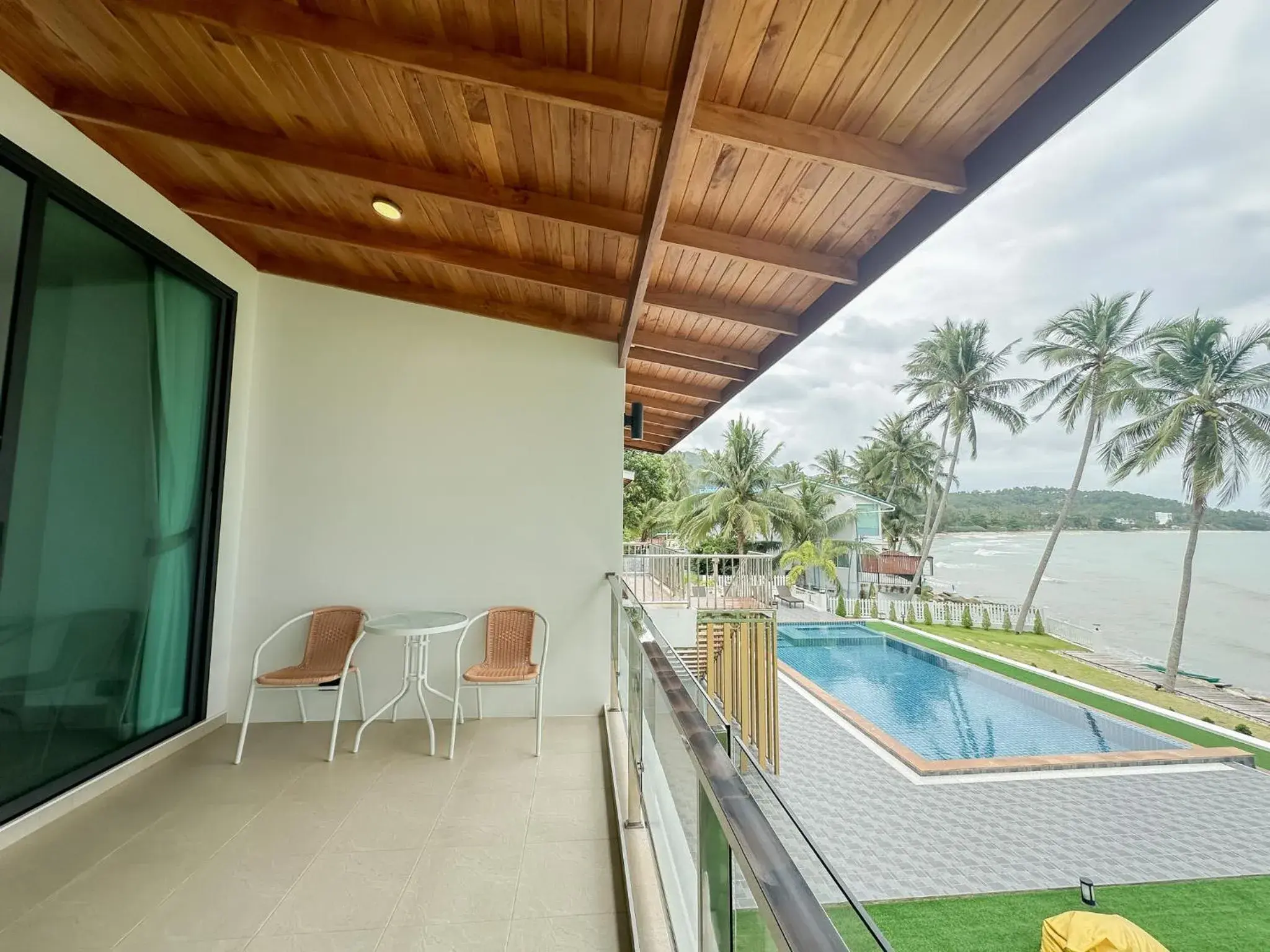 Pool view in 2SIS'S Khanom Resotel Pool view in 2SIS'S Khanom Resotel