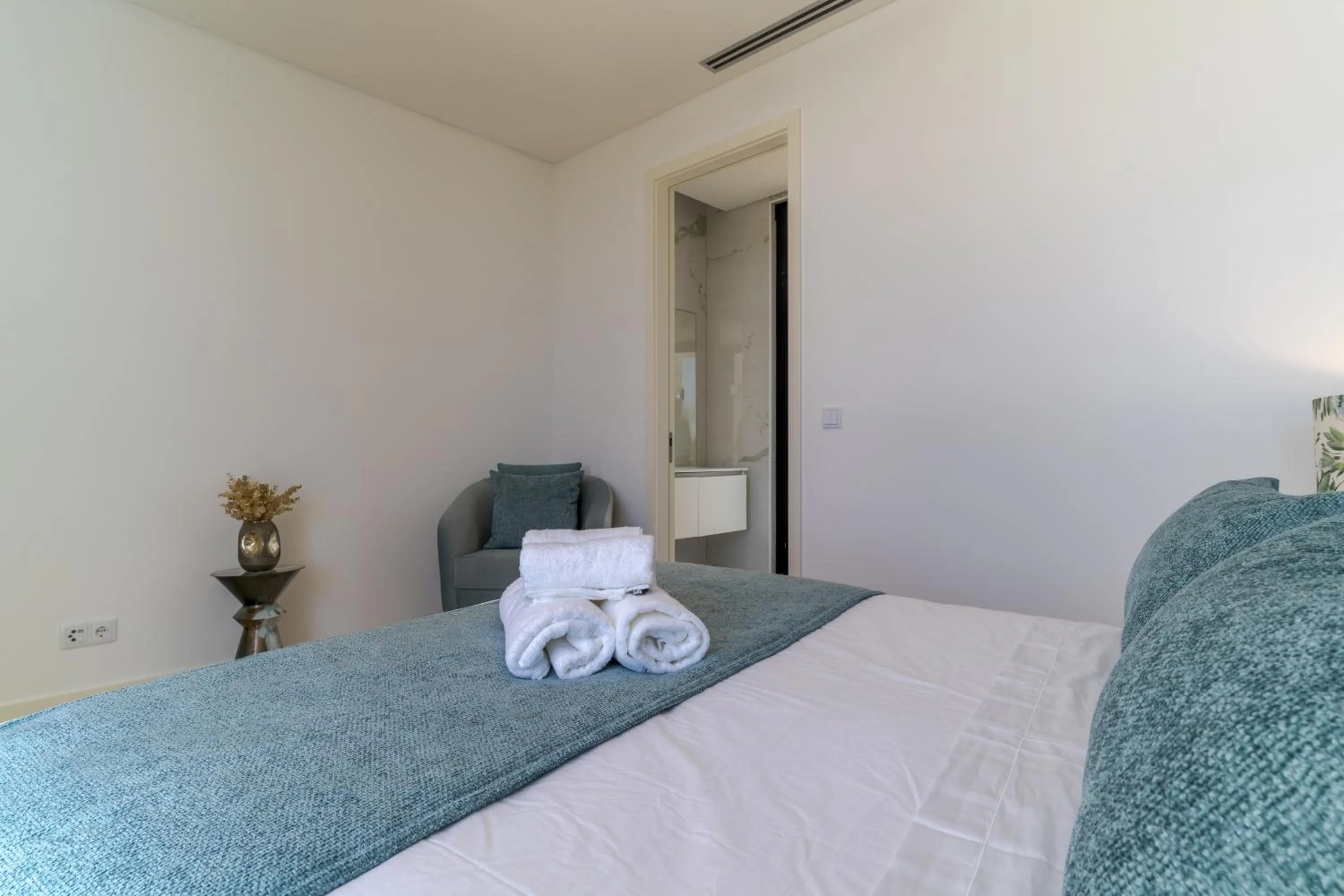 Bed in Luxury Diamond House by Holiday Rental Madeira