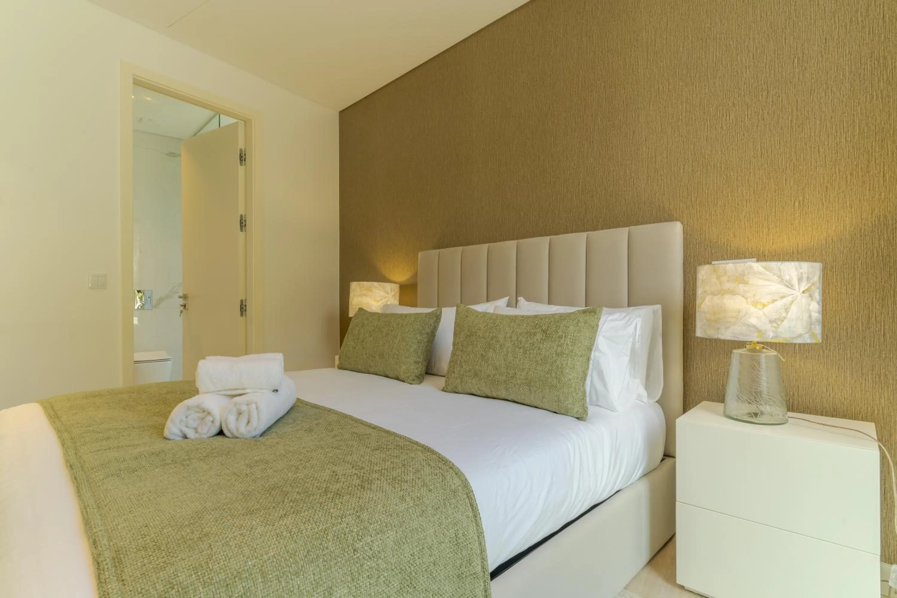 Bed in Luxury Diamond House by Holiday Rental Madeira