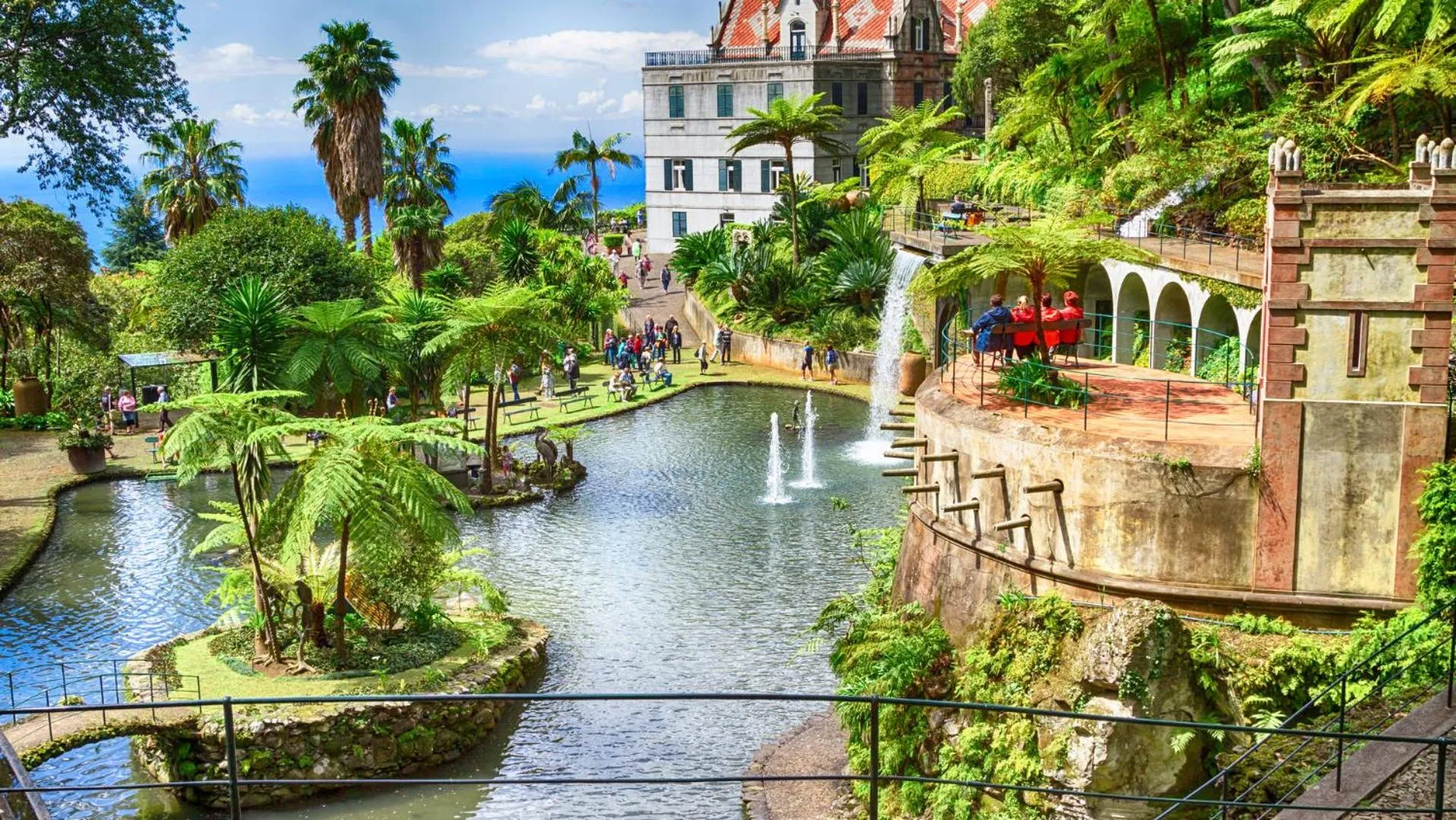 Spring in Luxury Diamond House by Holiday Rental Madeira