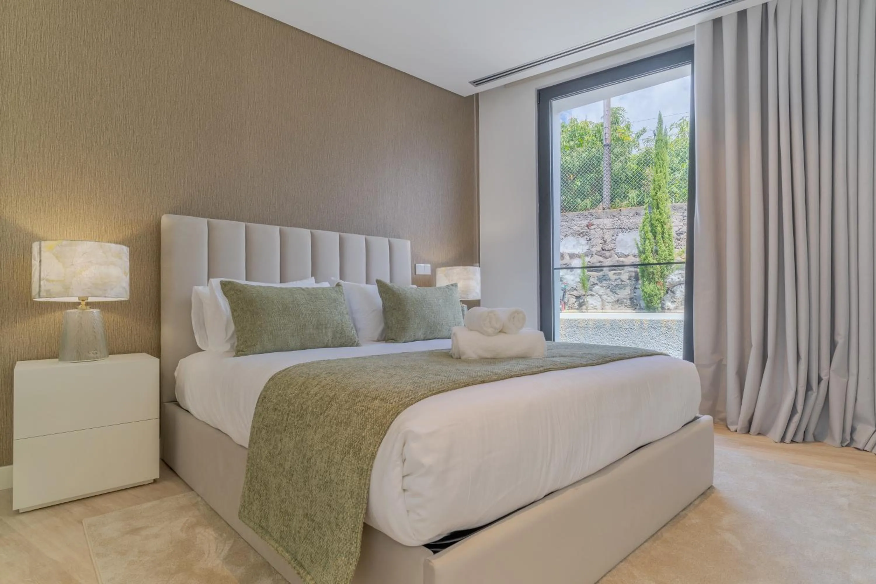 Bed in Luxury Diamond House by Holiday Rental Madeira