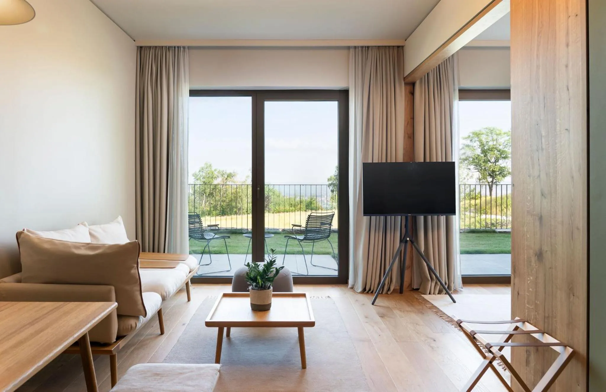 Junior Suite with Mountain View in WALDWEIT Rheingau Hotel und Retreat