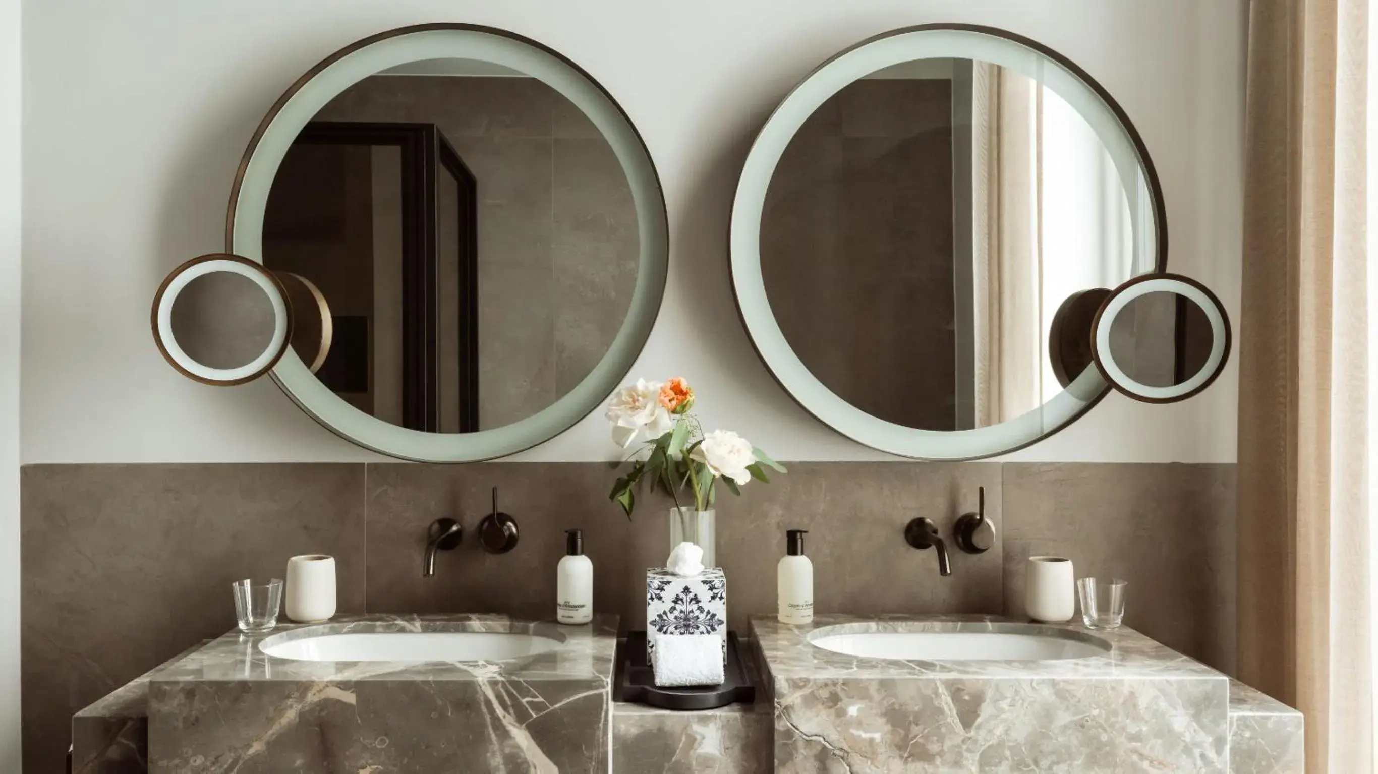 Two bedroom Grand Premier room in Rosewood Amsterdam Two bedroom Grand Premier room in Rosewood Amsterdam