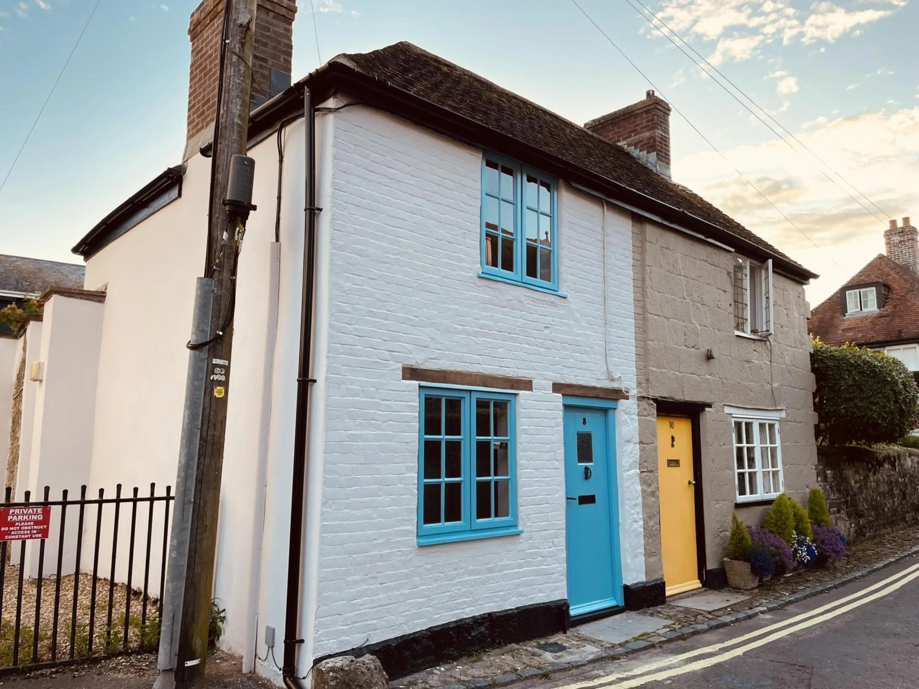 Charming Cottage Sleeps 4 with Sauna