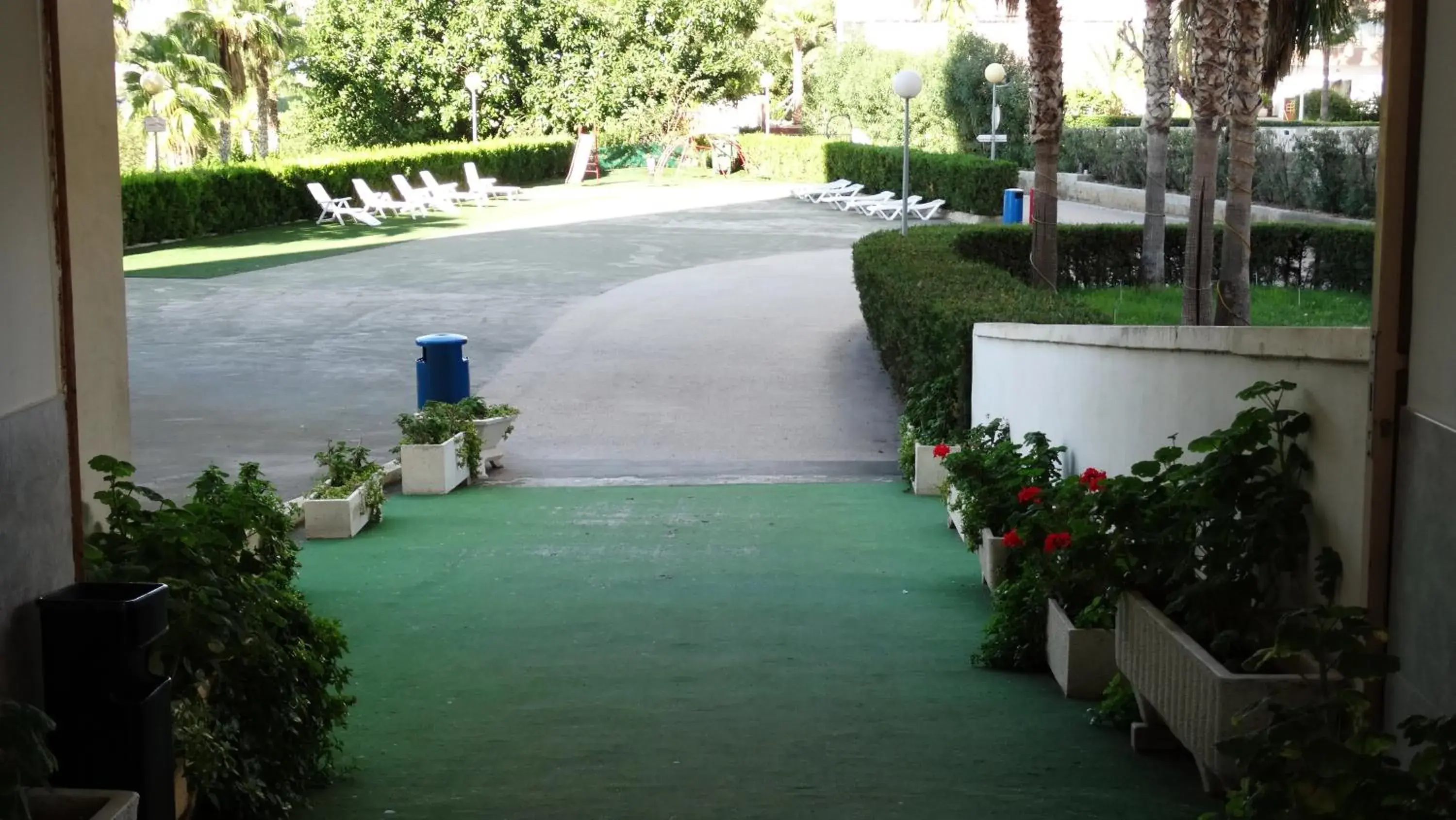 Facade/entrance in Apartamentos Beni-Beach Facade/entrance in Apartamentos Beni-Beach