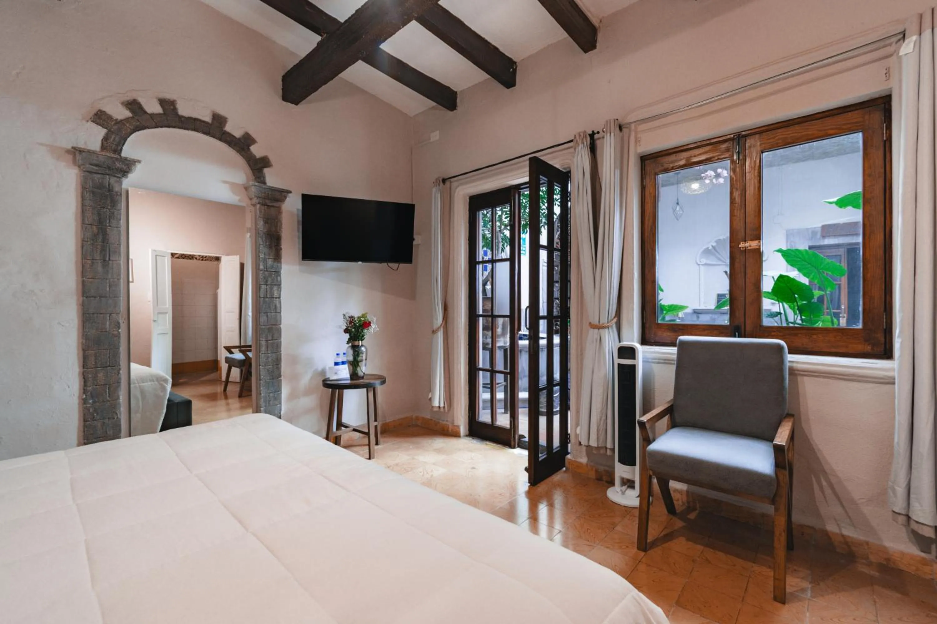 Photo of the whole room, Bed in Te Amo Hotel Boutique