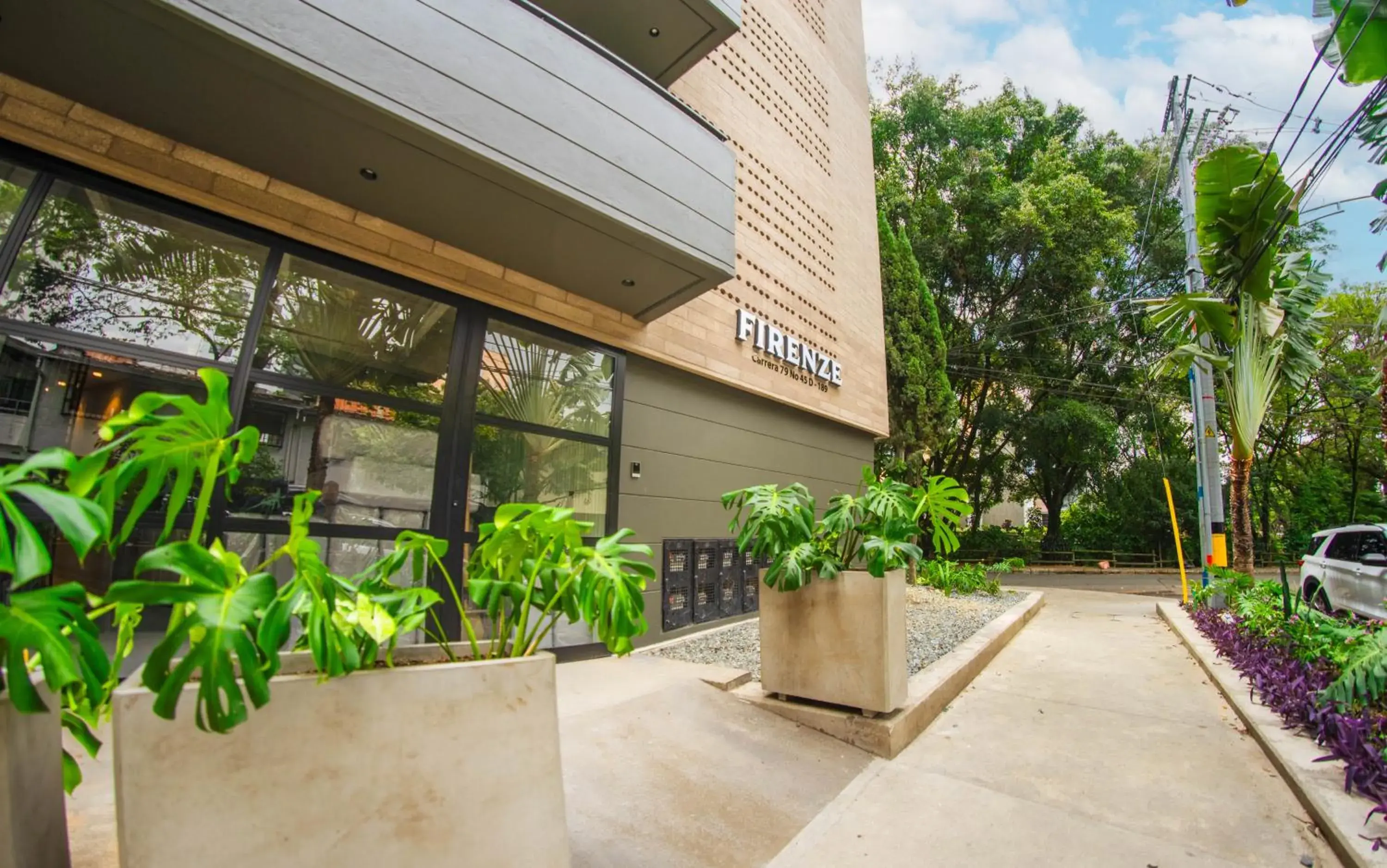 Property building in Firenze Lofts Property building in Firenze Lofts