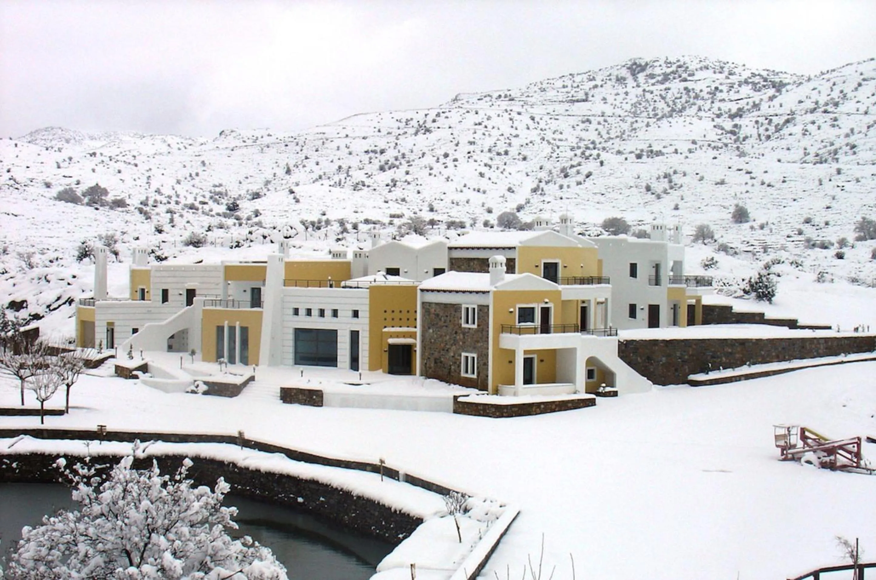 Property building in Delina Mountain Resort