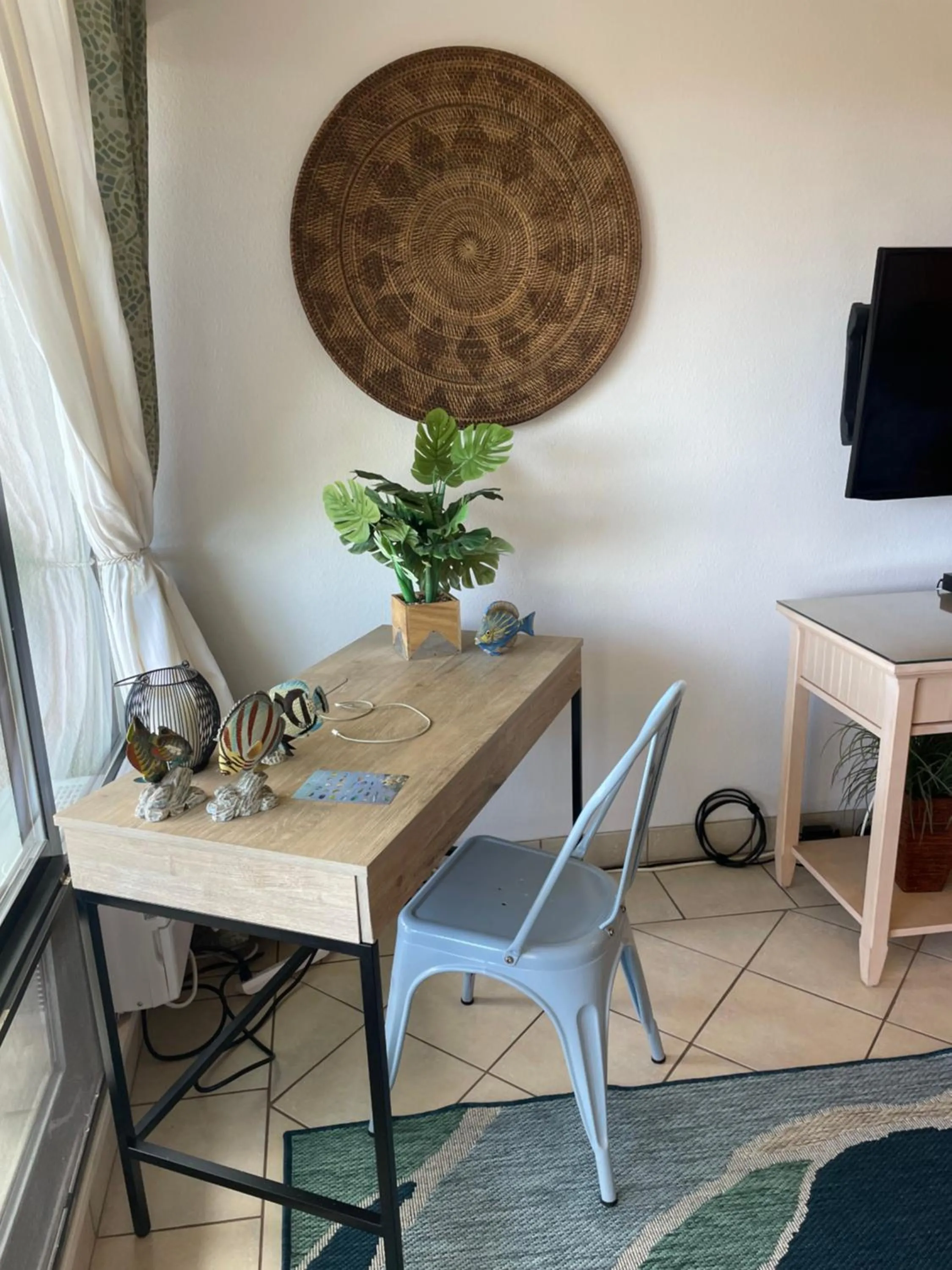 South Maui Ocean View Condo with Free Wifi and Parking