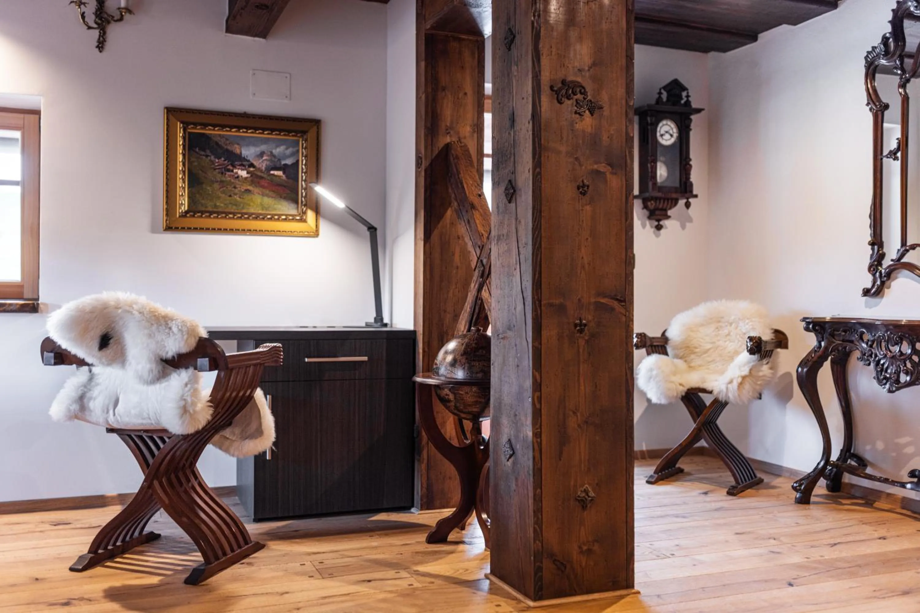 Living room in Hotel Julian Alps