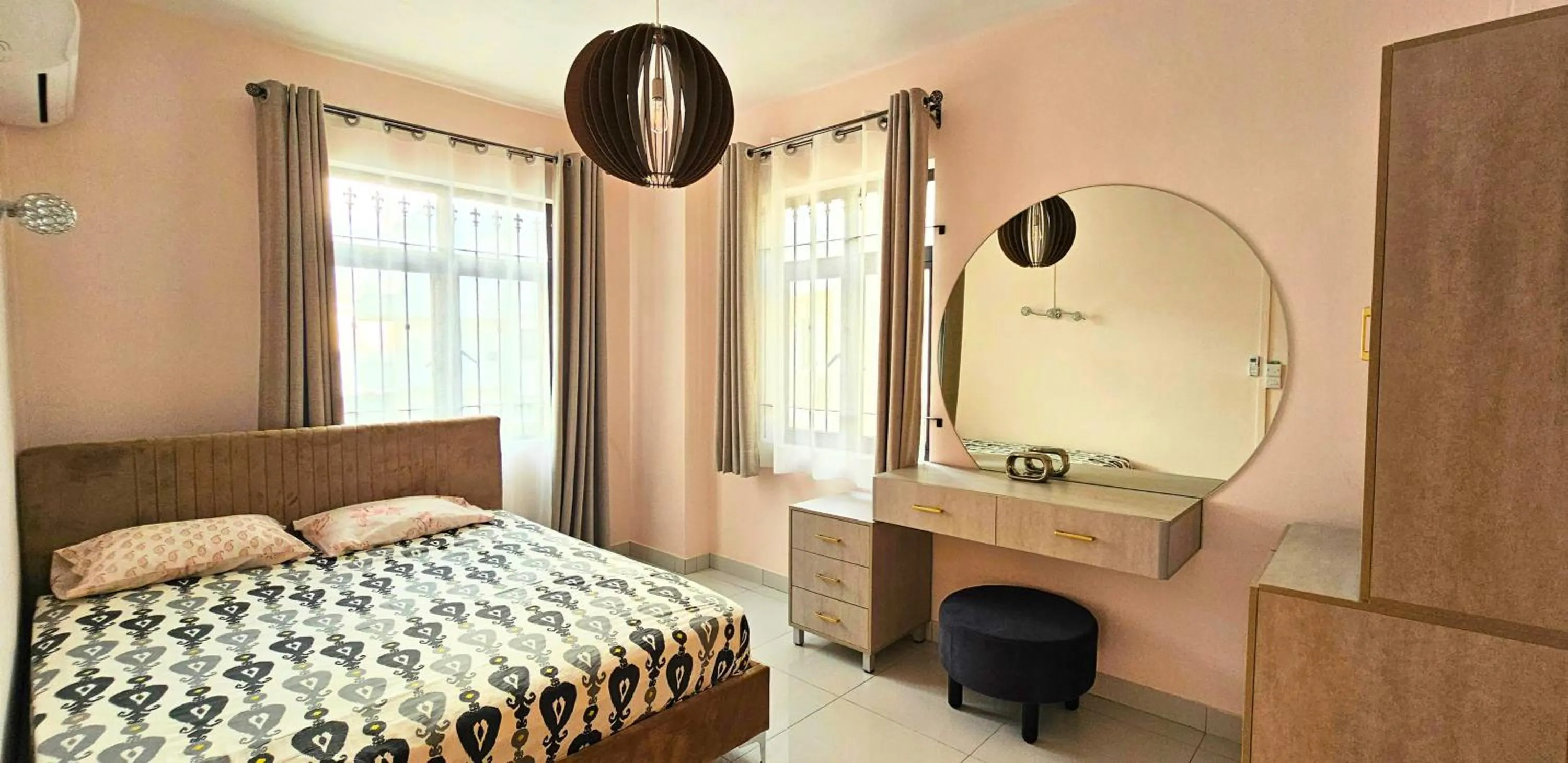 Bed in Zen Retreat with Stunning Sea Views and Sunsets