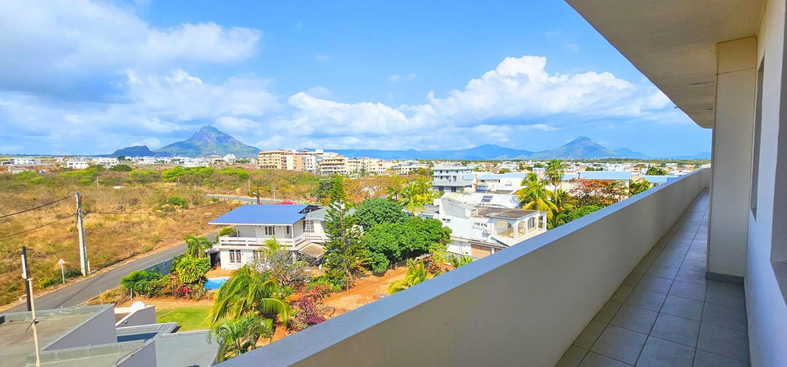 Property building in Zen Retreat with Stunning Sea Views and Sunsets
