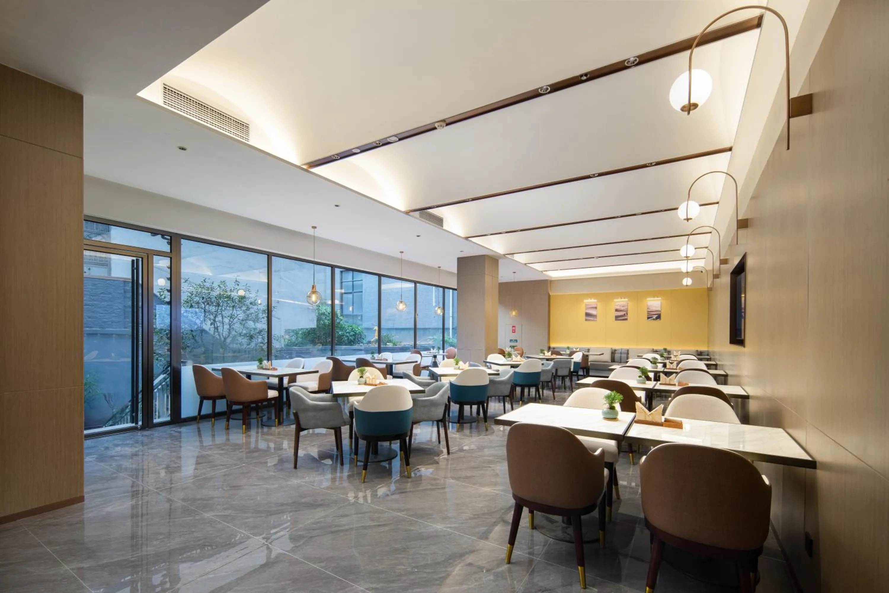 Restaurant/places to eat in Atour Hotel Foshan Shunde Qinghuiyuan