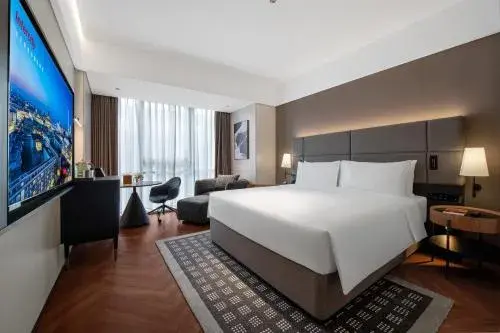 Deluxe Queen Room in IntercityHotel Shanghai Hongqiao NECC Deluxe Queen Room in IntercityHotel Shanghai Hongqiao NECC