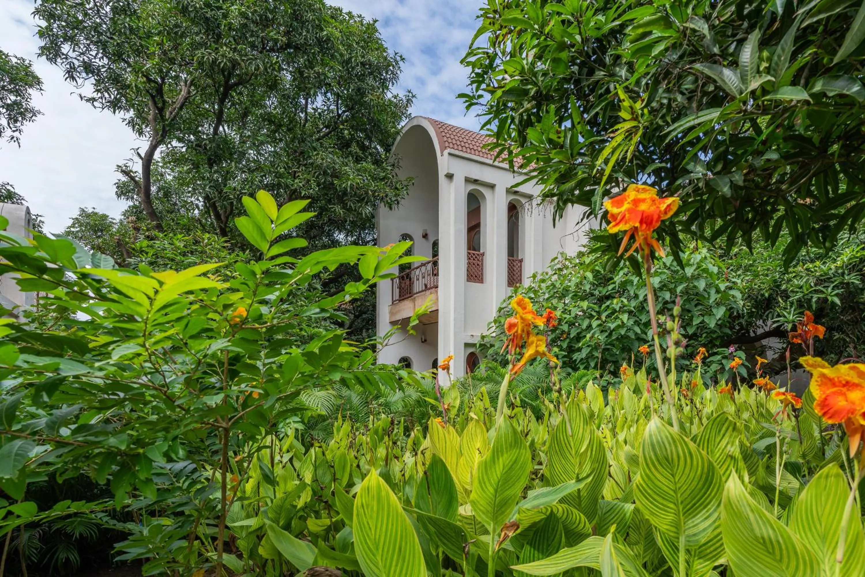 Garden in Le Casa Lion Resort A Premium Resort In Sasan Gir