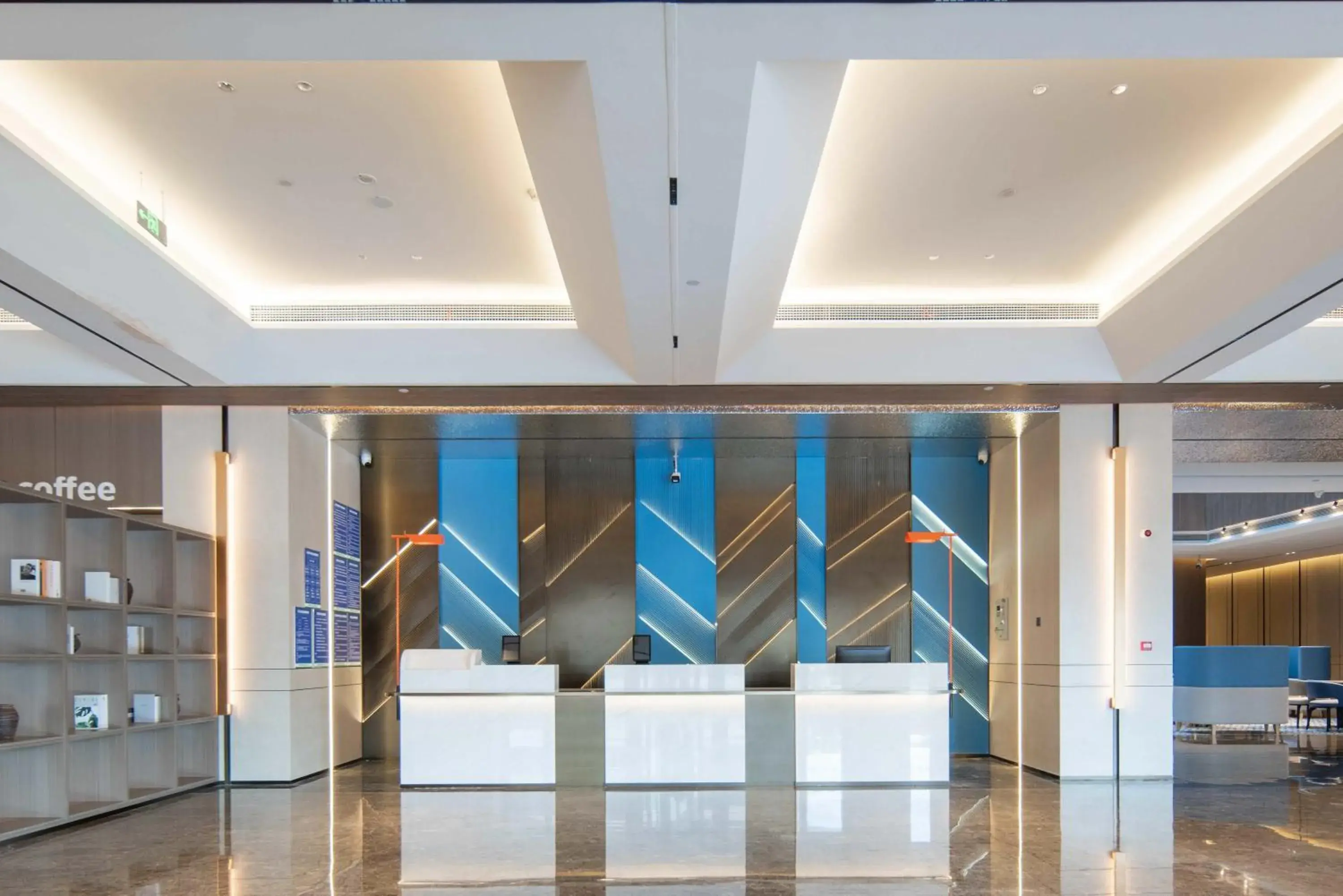 Lobby or reception in Holiday Inn Express Hai'an Railway Station by IHG Lobby or reception in Holiday Inn Express Hai'an Railway Station by IHG