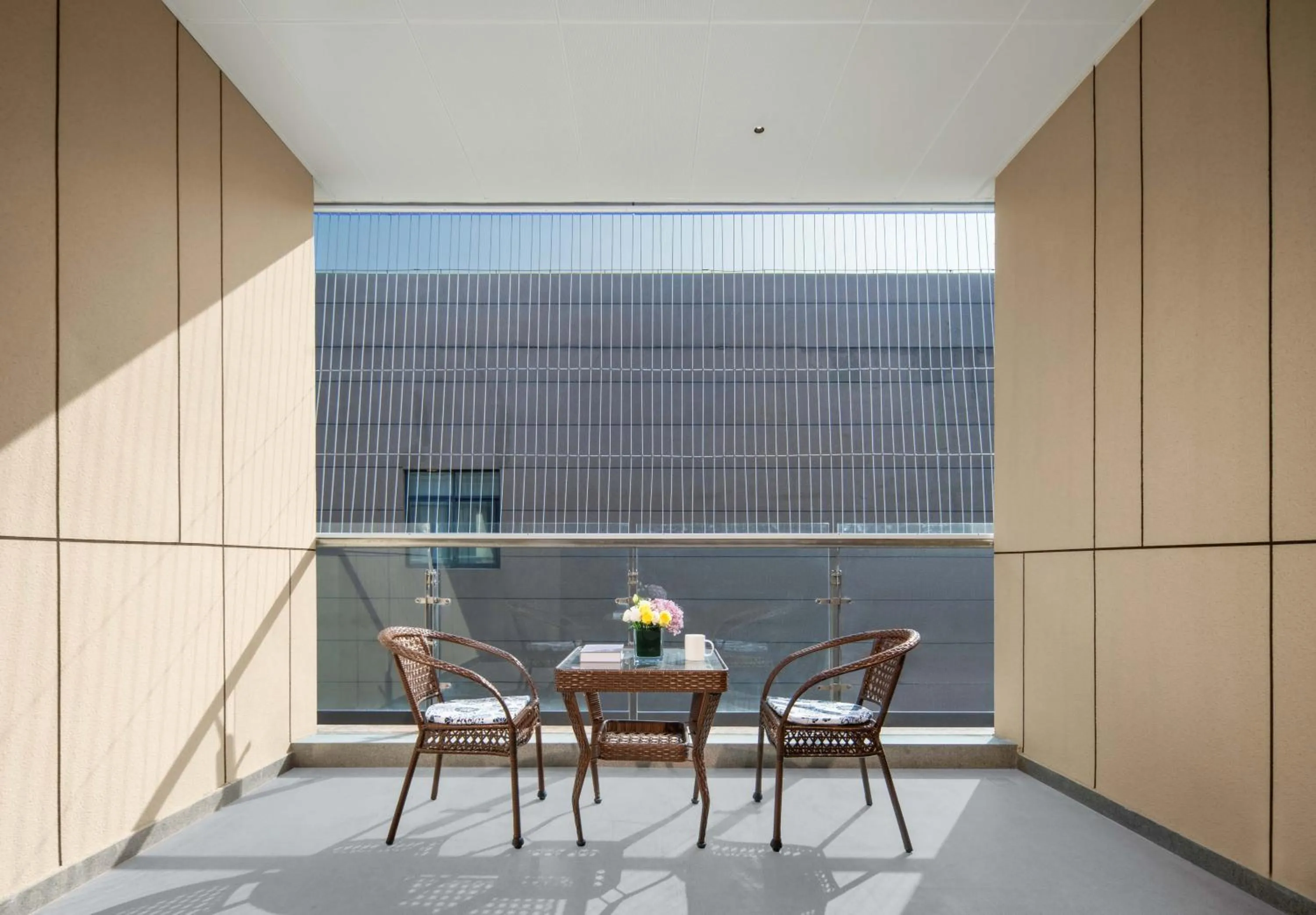 Balcony/Terrace in Holiday Inn Express Hai'an Railway Station by IHG