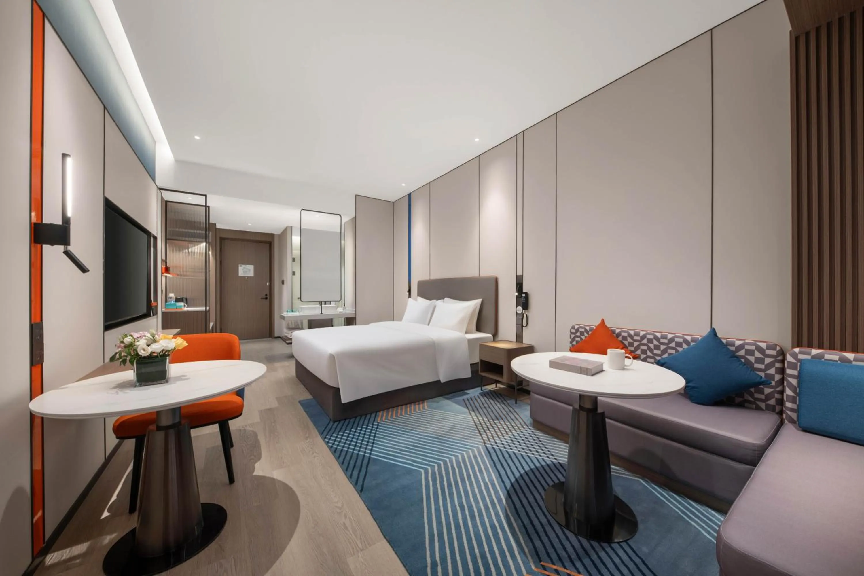 Bed in Holiday Inn Express Hai'an Railway Station by IHG