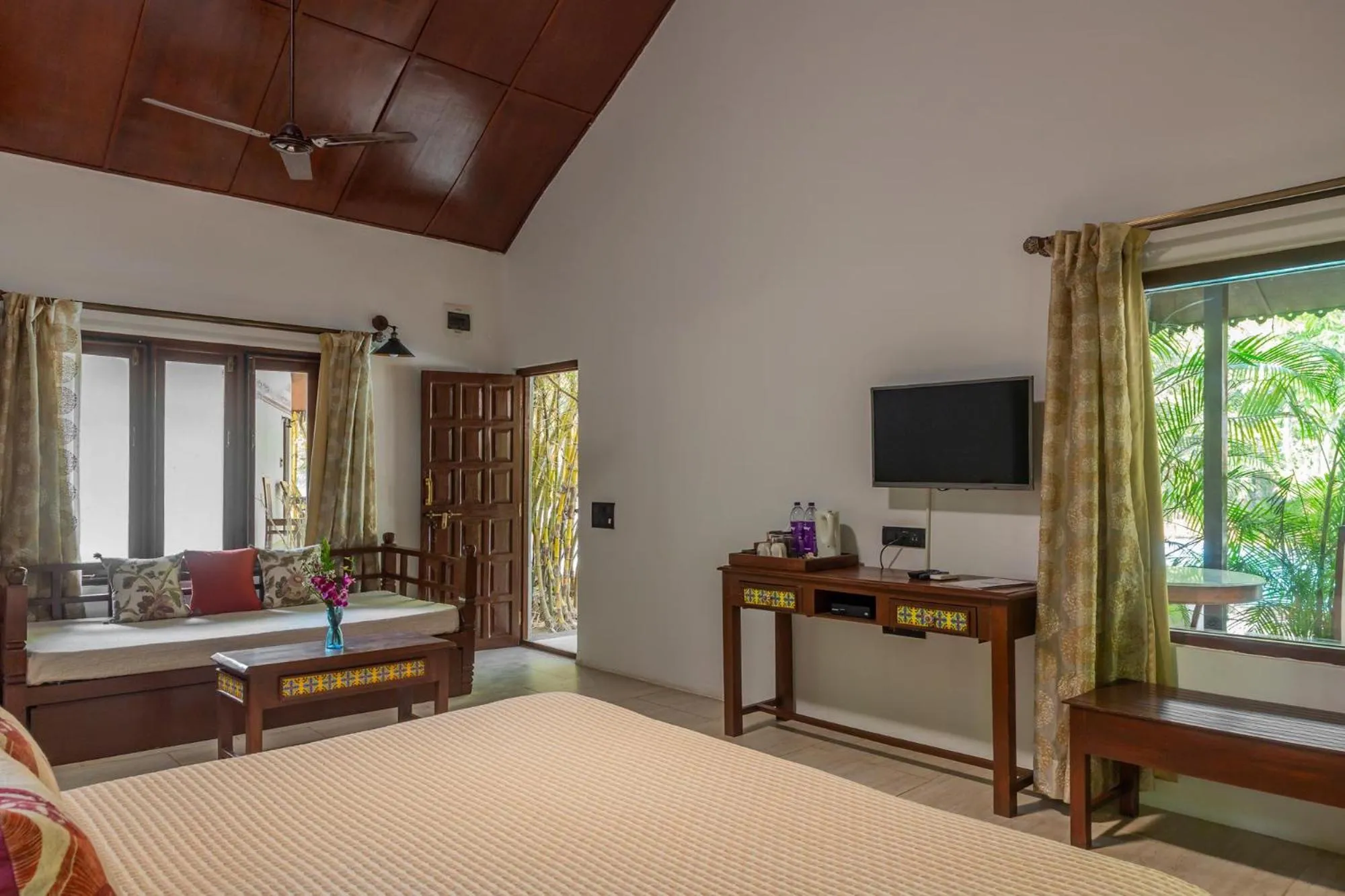 Bed in WilderNest Araanya by Vibescapes