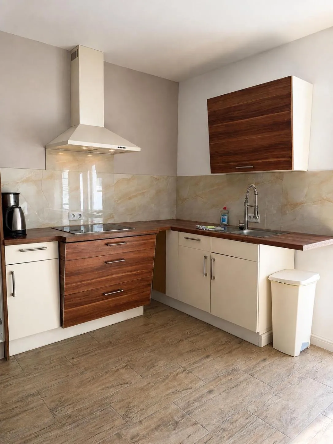 Kitchen or kitchenette in Pension Lindenhof Drabsch