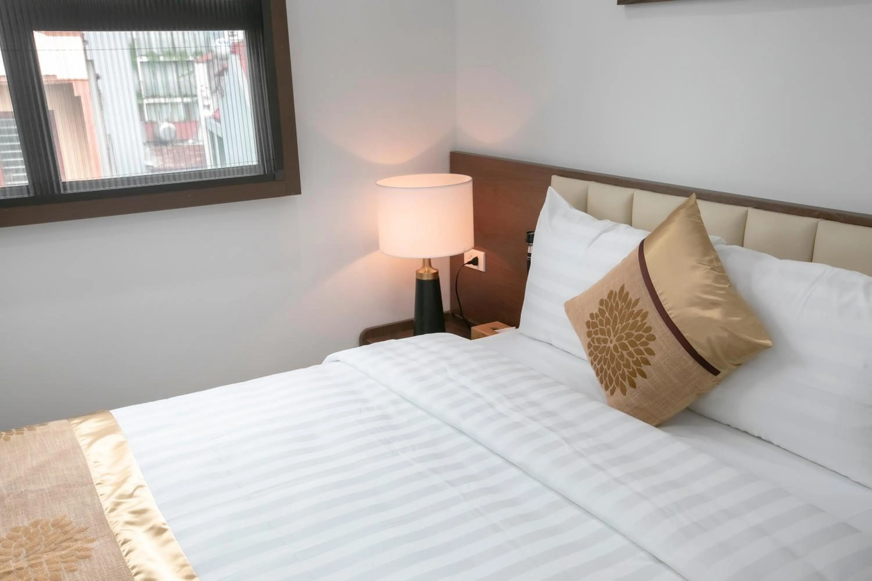 Bed in Reiwa Inn Apartment 80 Kim Ma Thuong