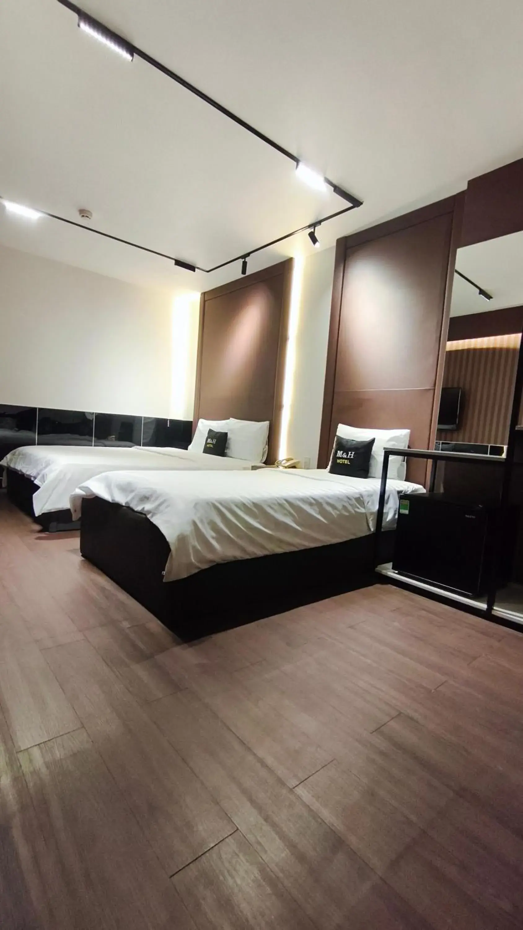 Triple Room in M&H Lux Hotel Triple Room in M&H Lux Hotel