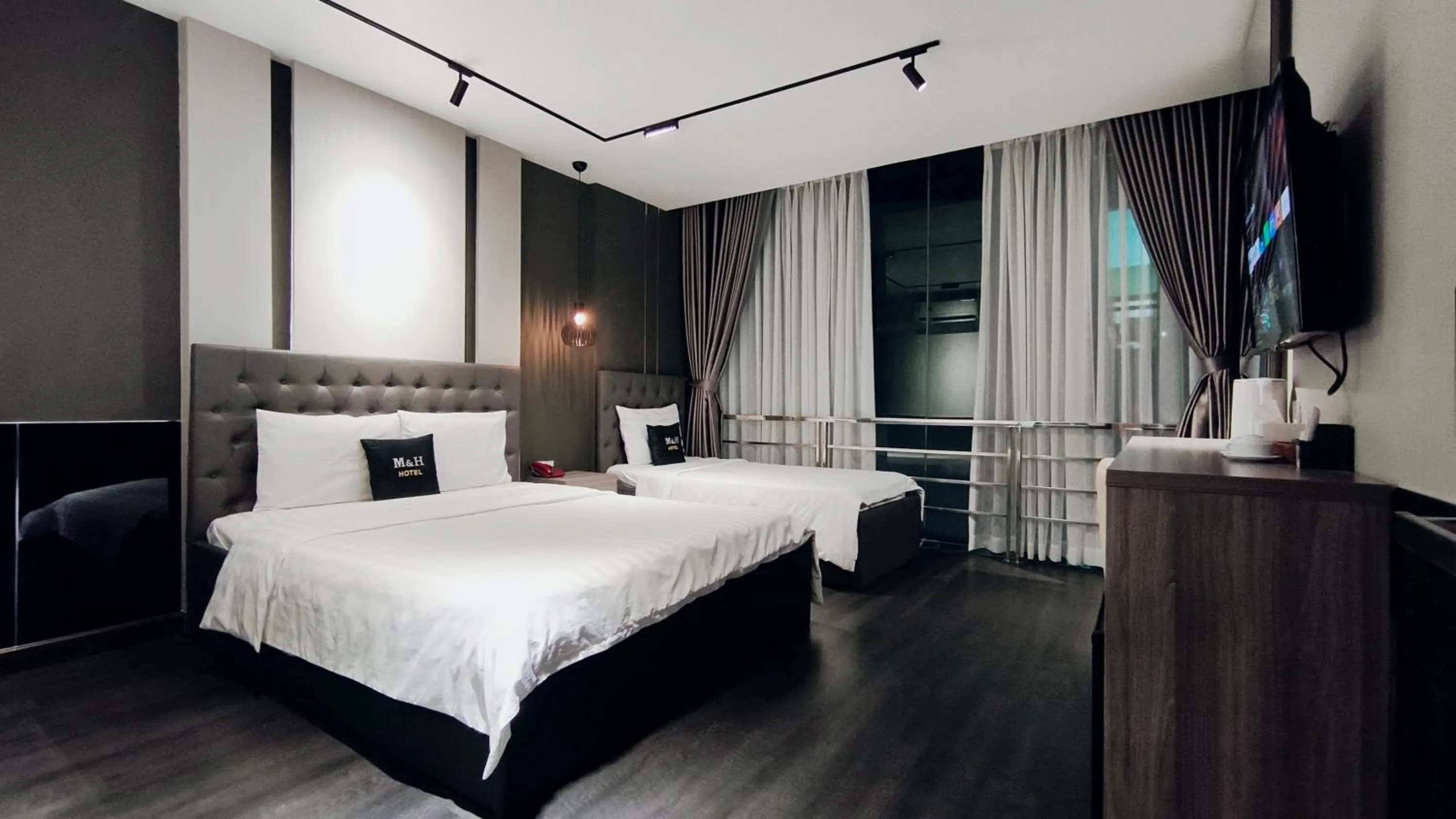 Photo of the whole room, Bed in M&H Lux Hotel