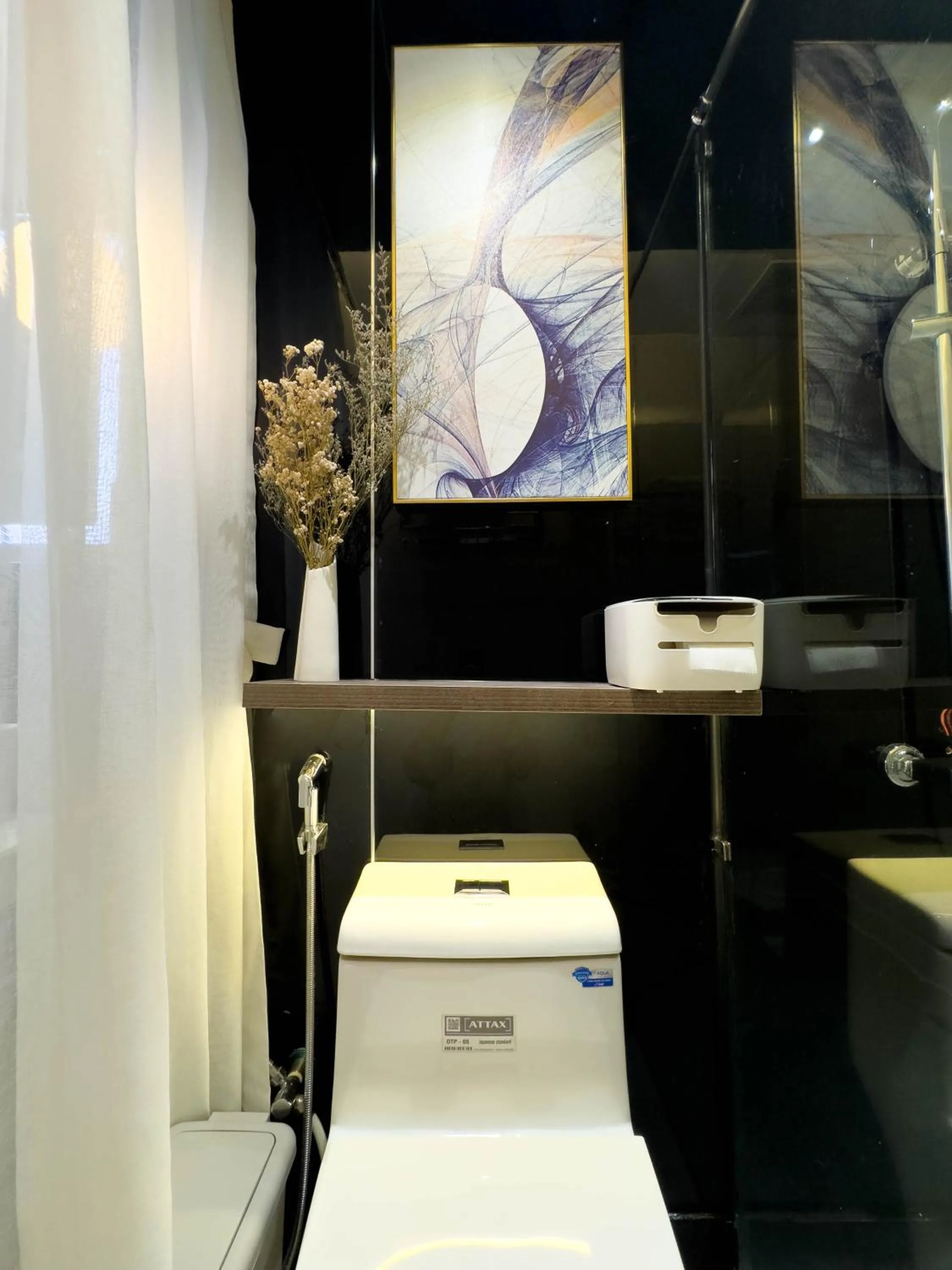 Shower in M&H Lux Hotel
