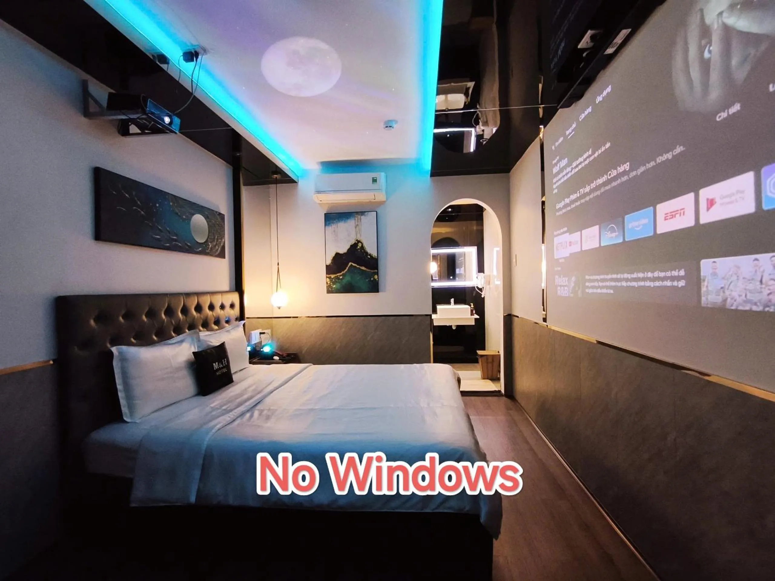 Photo of the whole room, Bed in M&H Lux Hotel