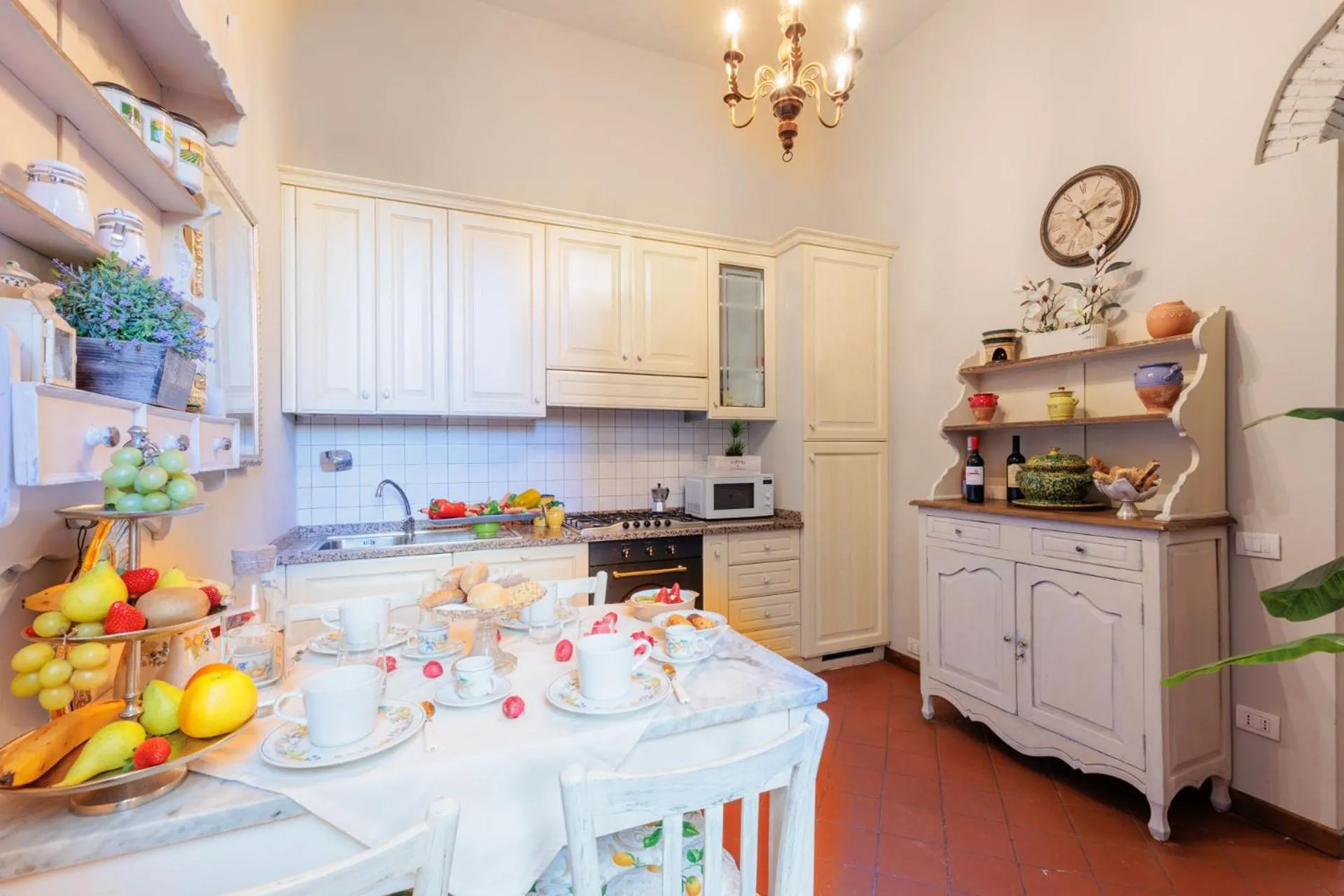 The Garden Along The Stream, romantic apartment Lucca