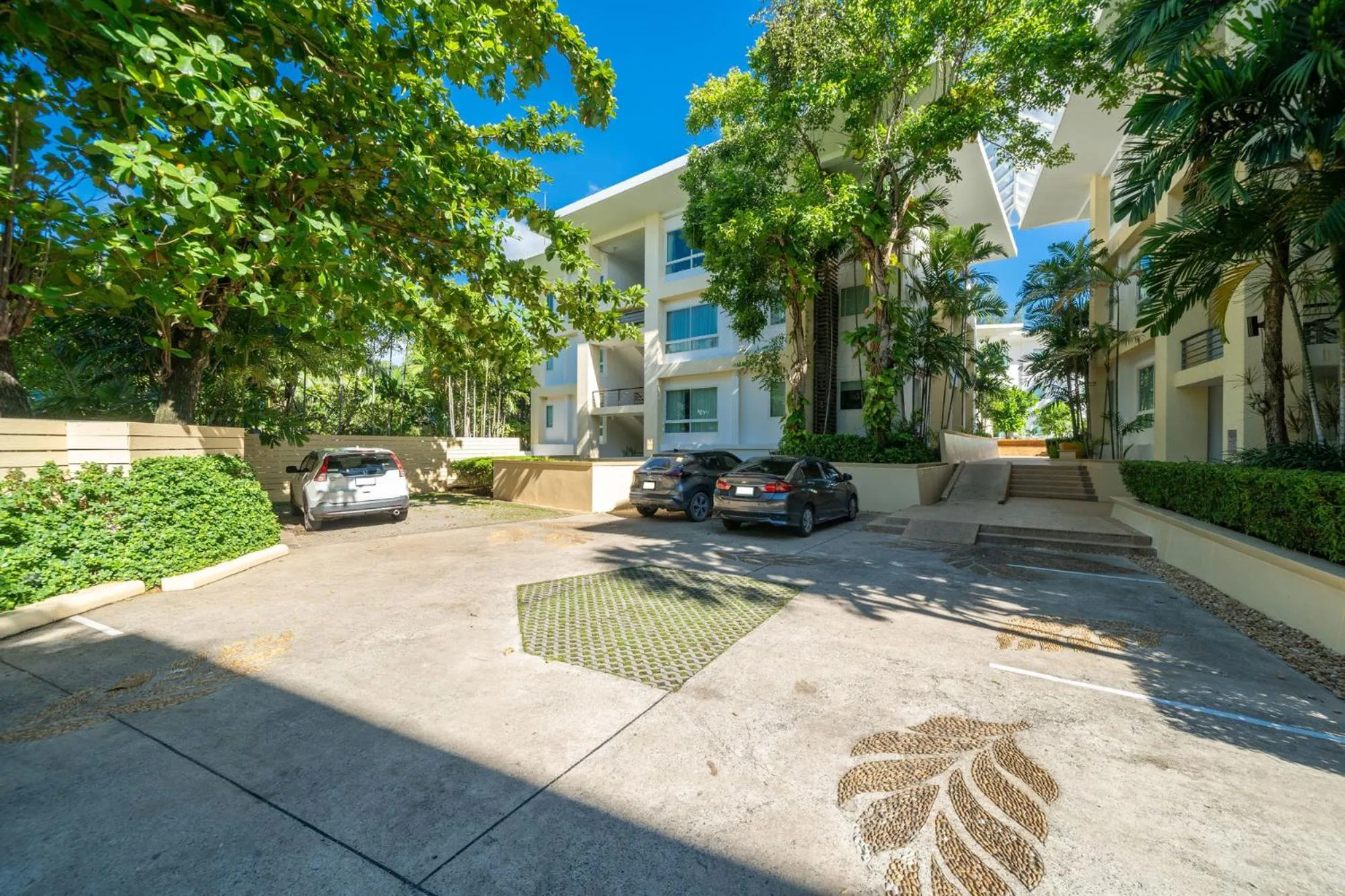 Parking in Karon Beachfront Apartment 724