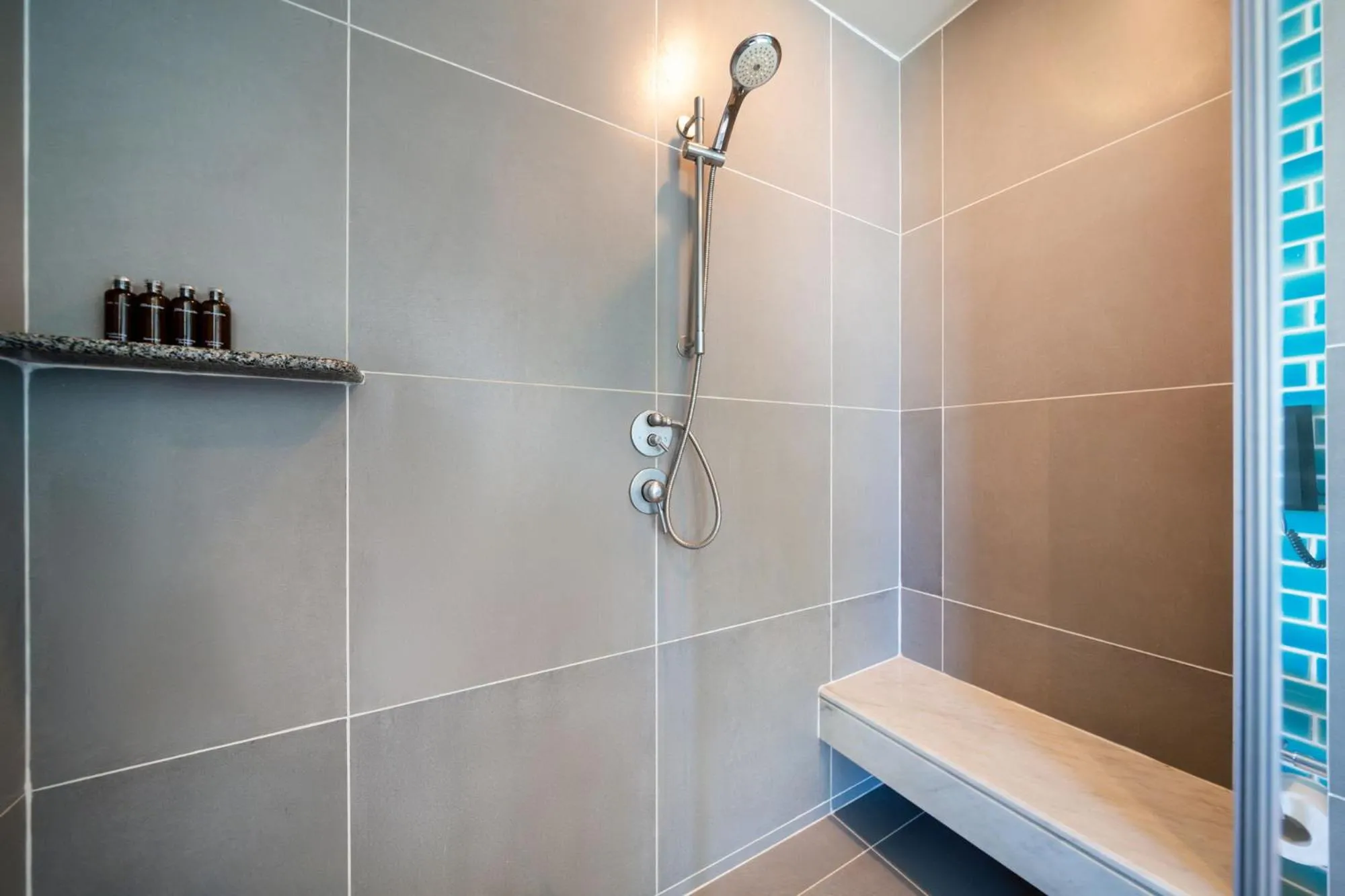 Shower in Karon Beachfront Apartment 724
