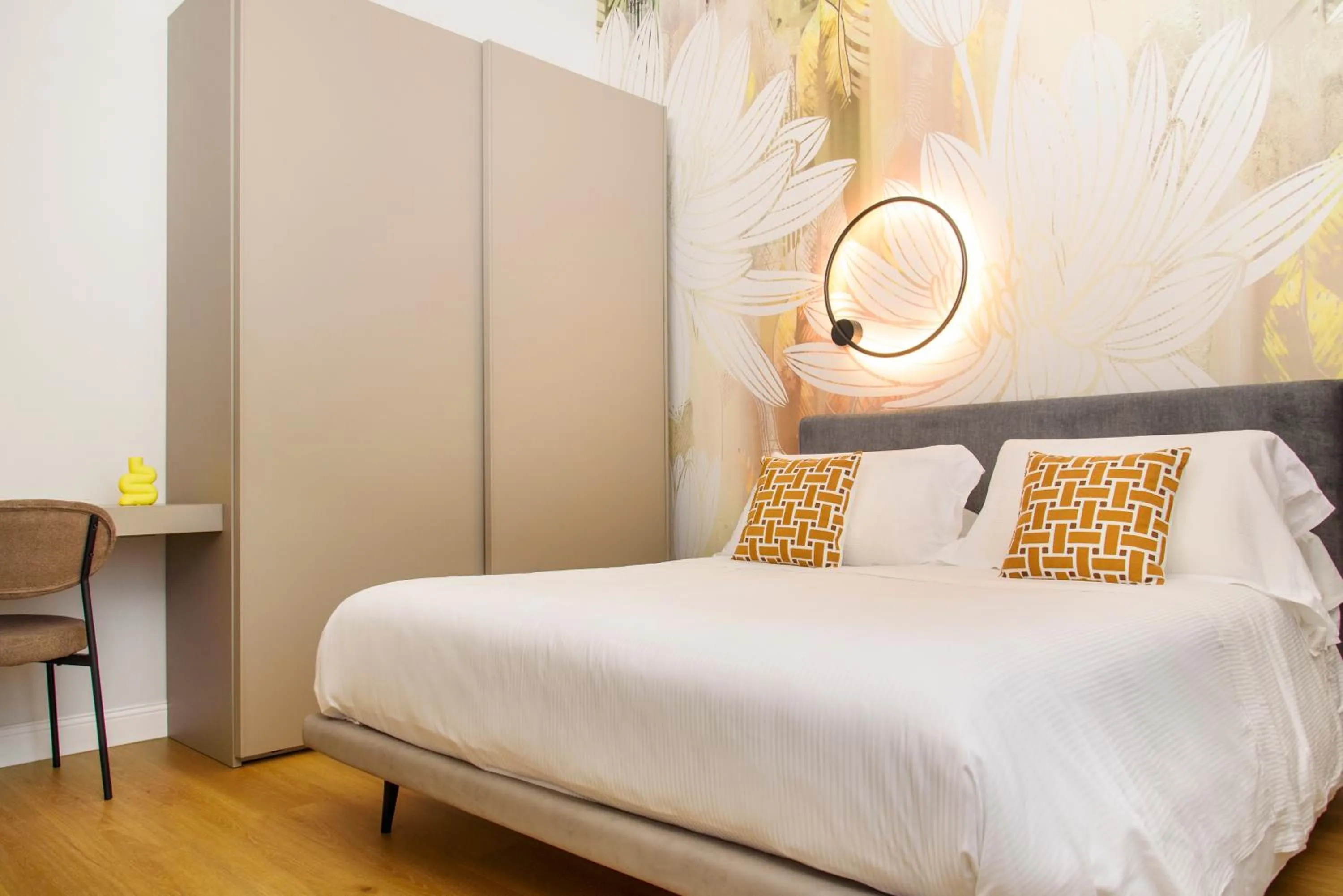 Bed in Vesuvius Palace Aparthotel