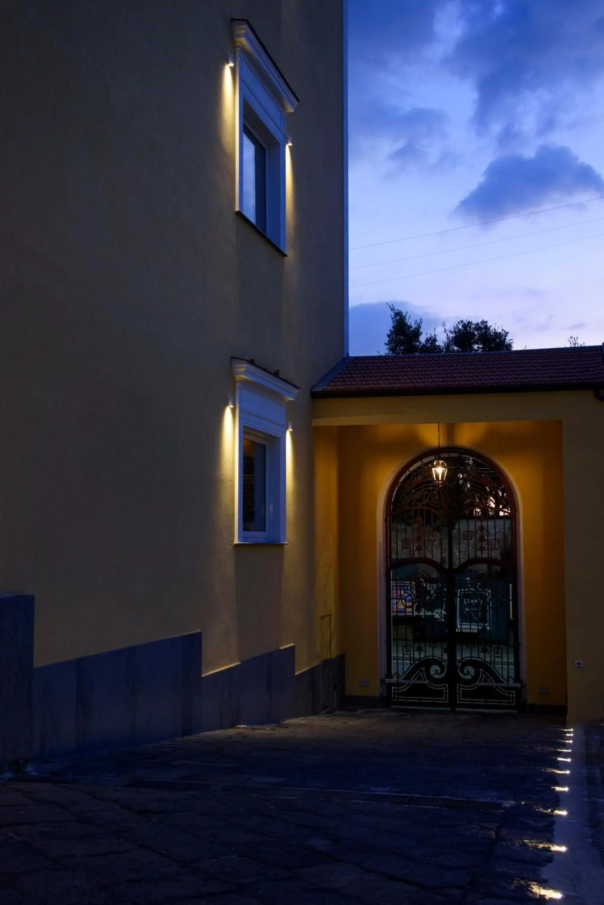 Facade/entrance in Vesuvius Palace Aparthotel Facade/entrance in Vesuvius Palace Aparthotel