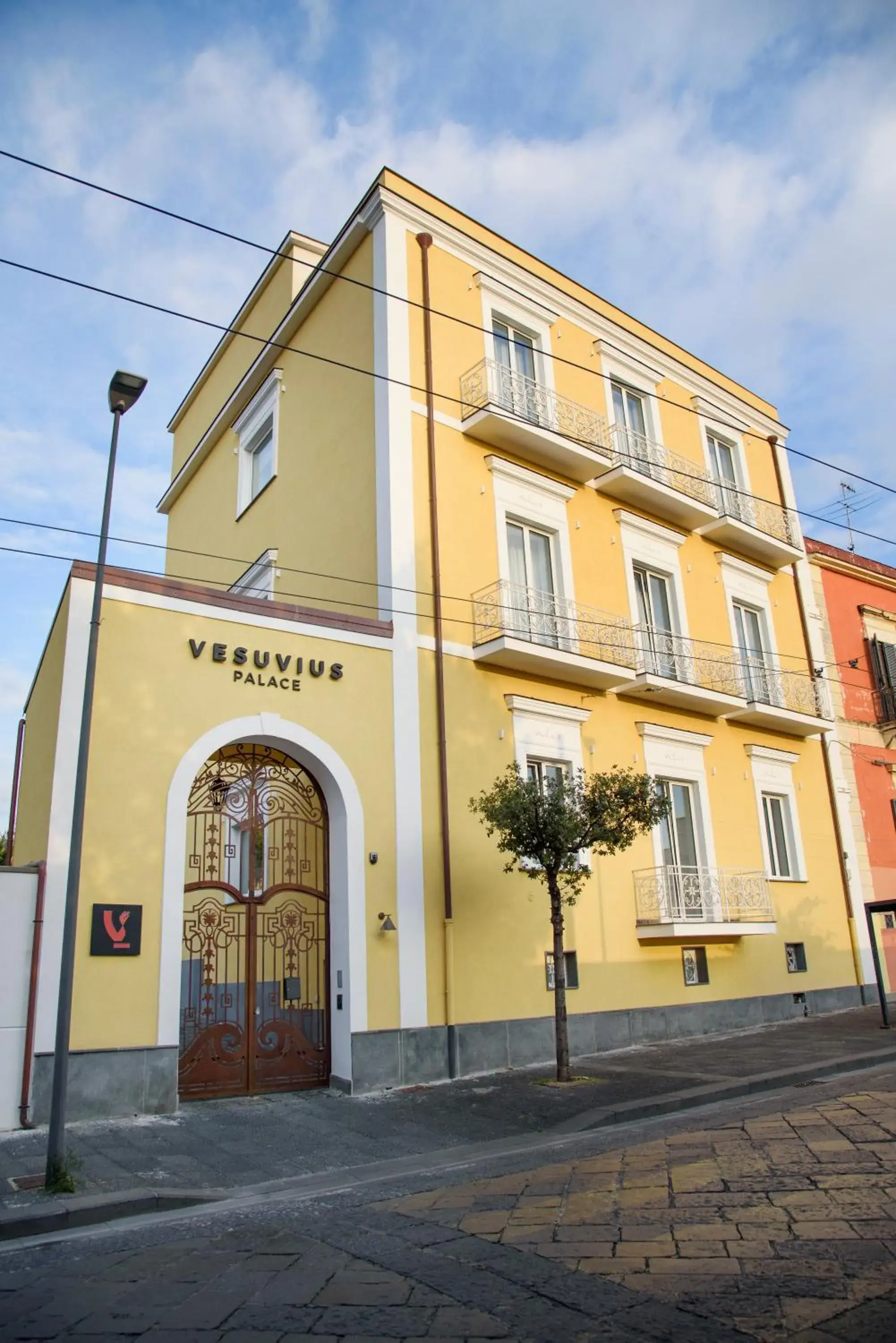 Property building in Vesuvius Palace Aparthotel Property building in Vesuvius Palace Aparthotel