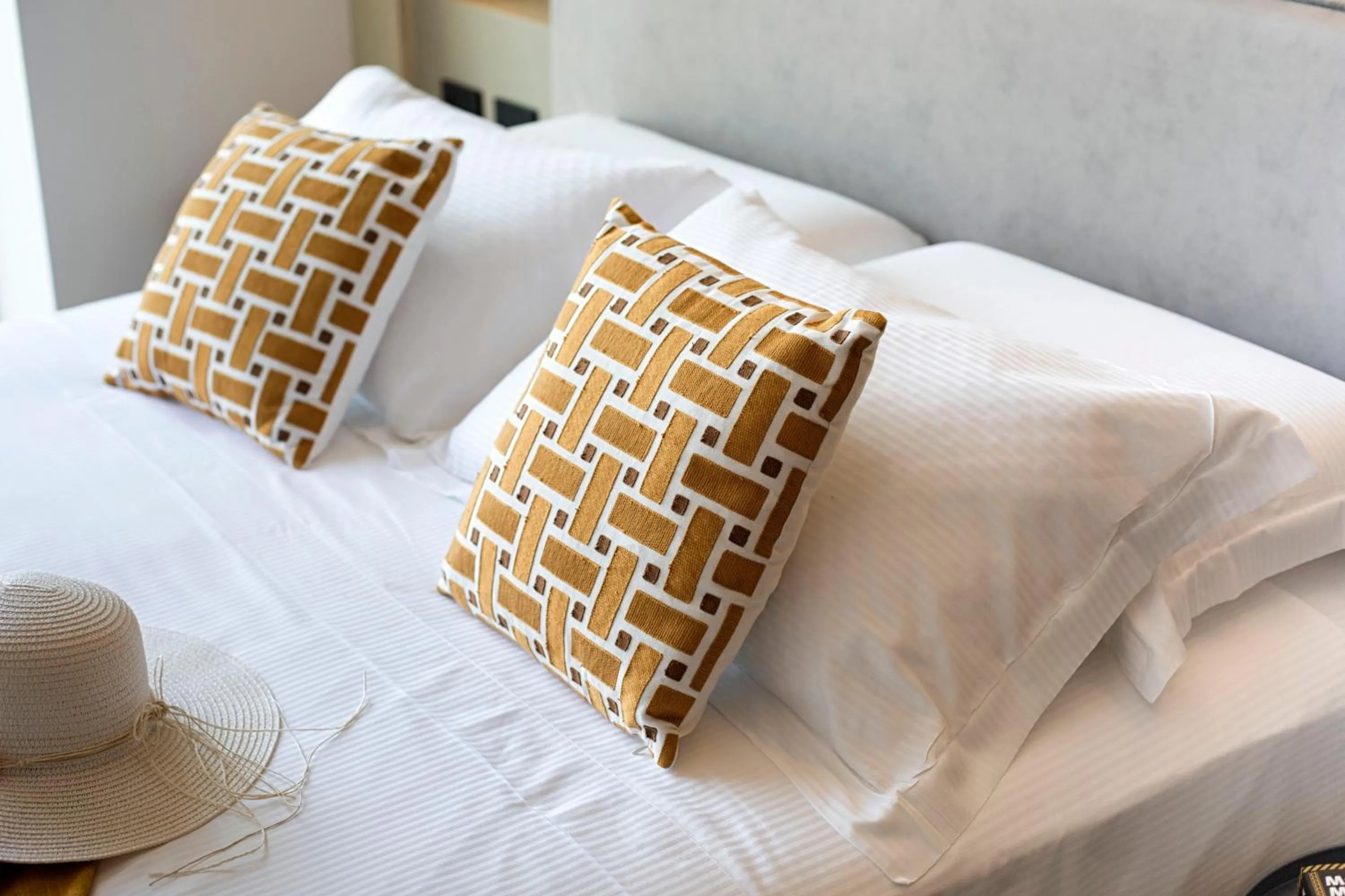 Bed in Vesuvius Palace Aparthotel